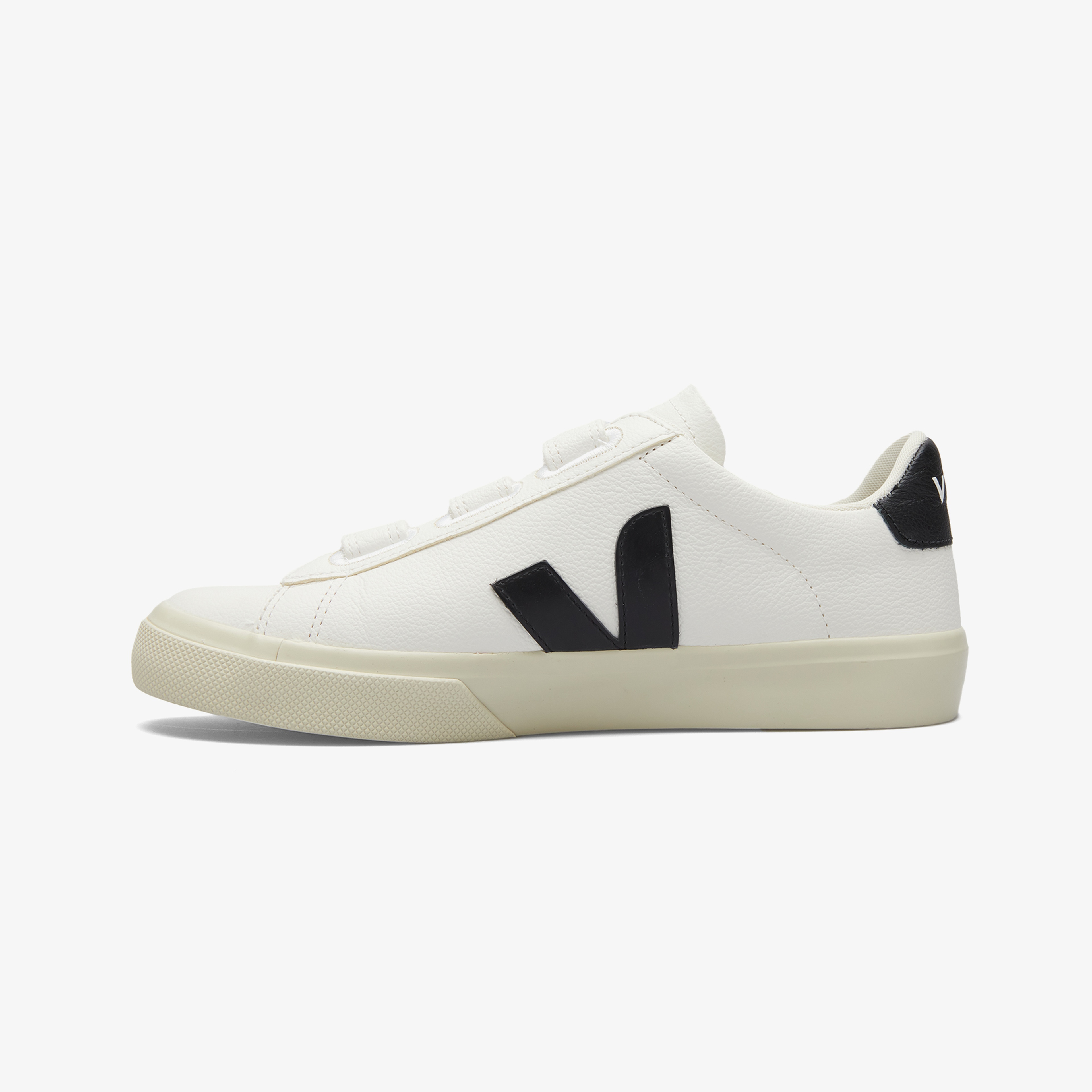 VEJA Recife Chromefree Kadın Beyaz Sneaker