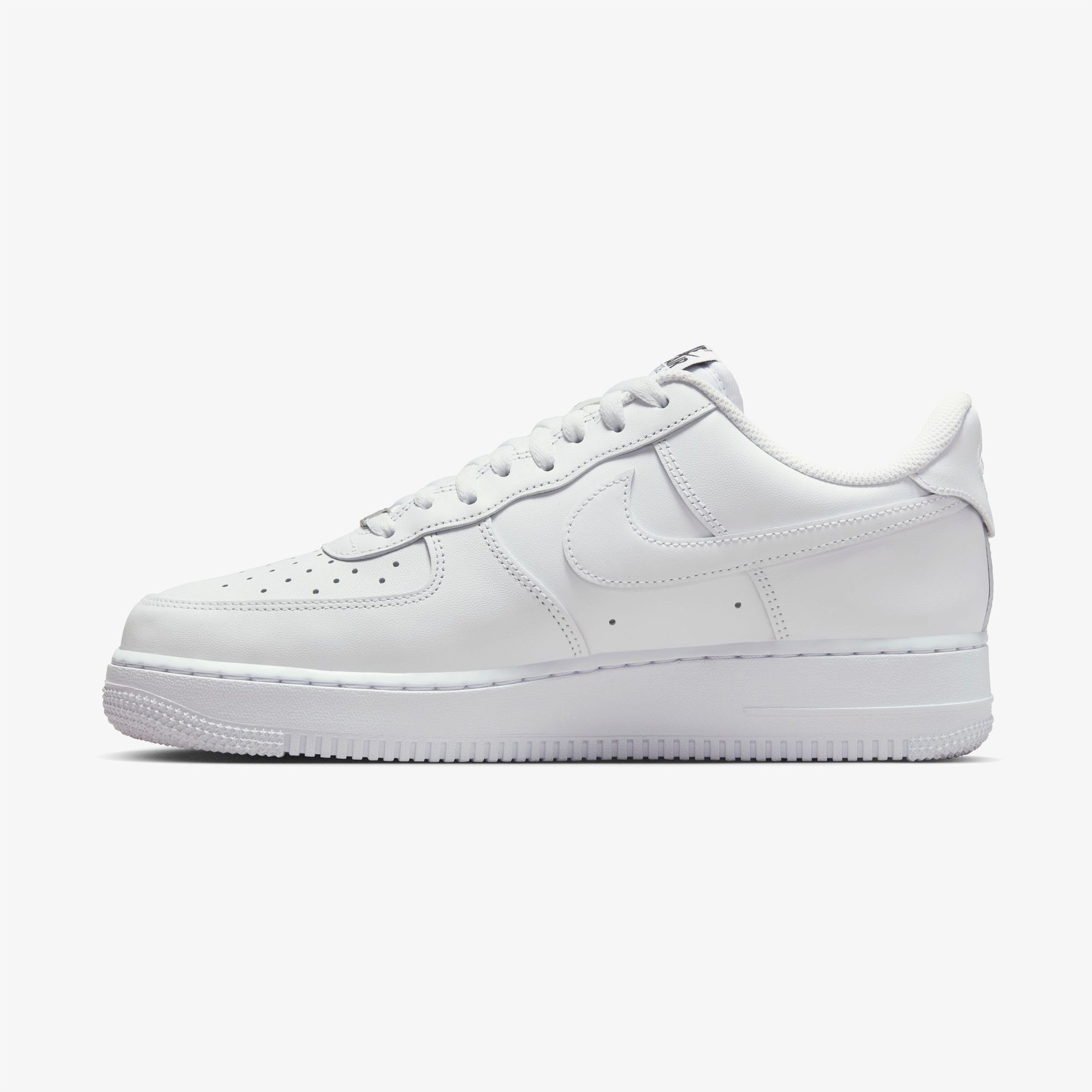 Nike Air Force 1 07 Flyease Erkek Beyaz Spor Ayakkabı