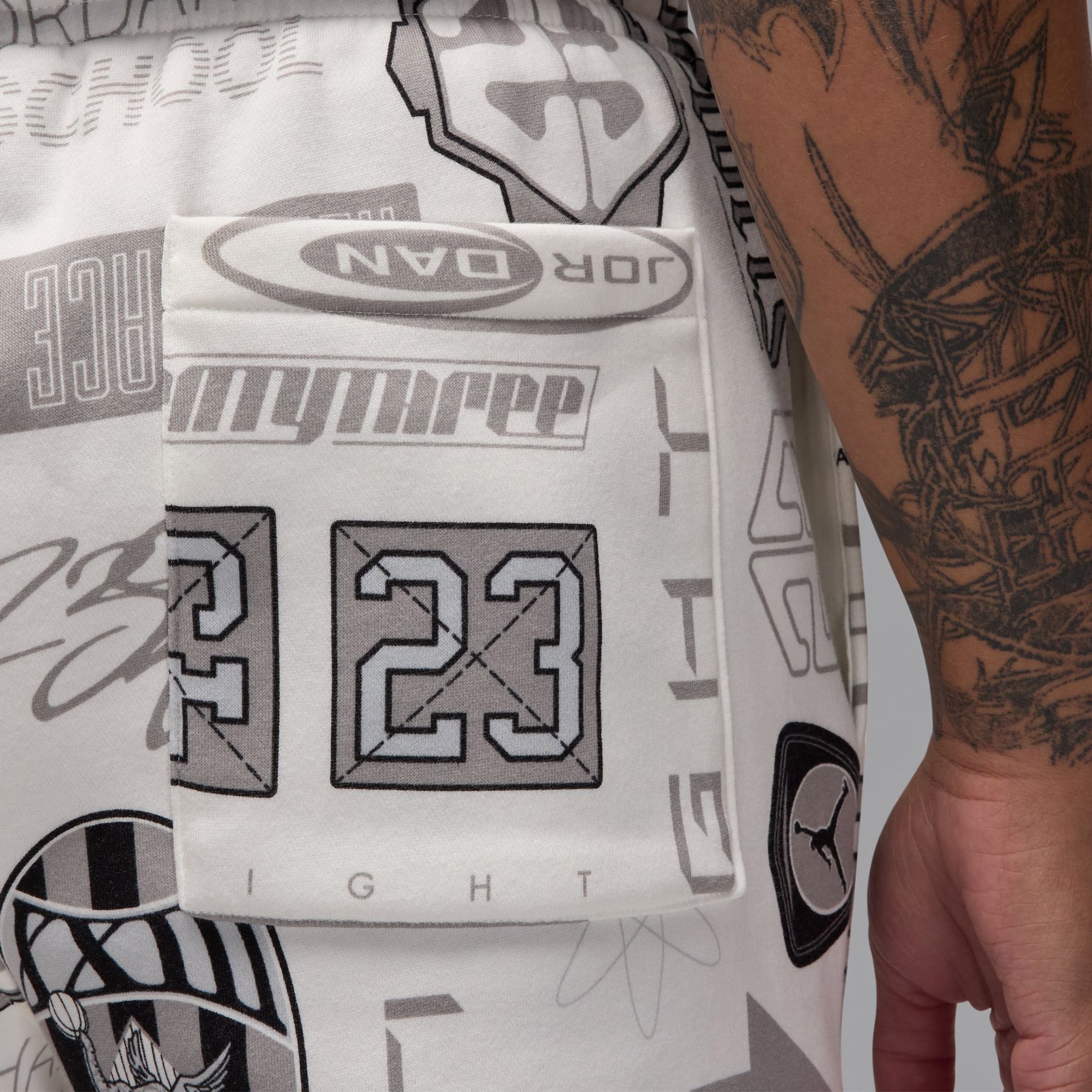 Jordan Essentials Erkek Beyaz Eşofman Altı