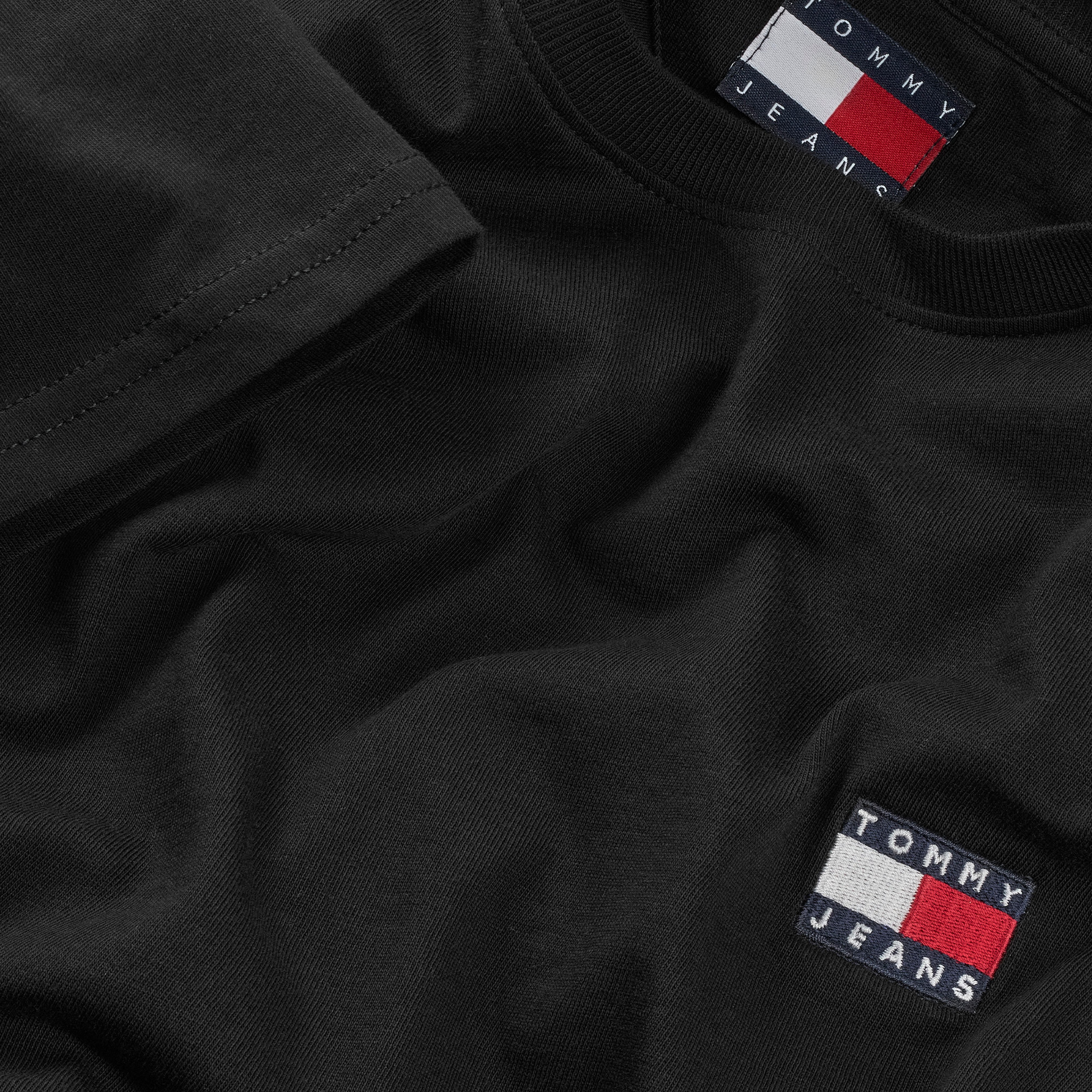 Tommy Jeans Regular Waist Tie Badge Kadın Siyah T-Shirt