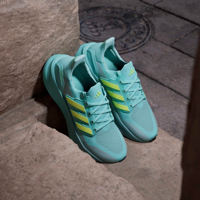 Adidas Mavi Adidas Ultraboost 5