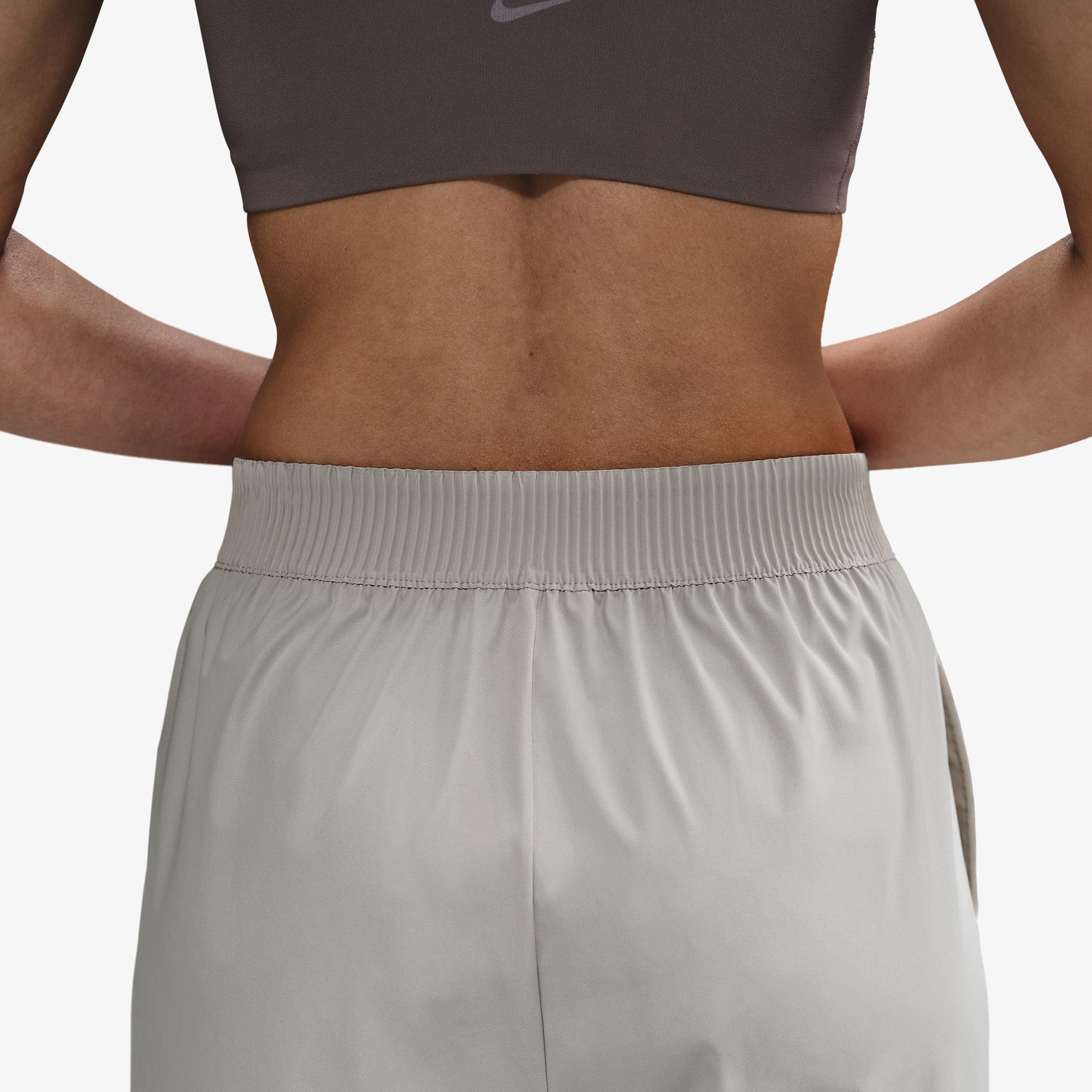 Nike 24.7 Perfectstretch Kadın Krem Antrenman Eşofman Altı