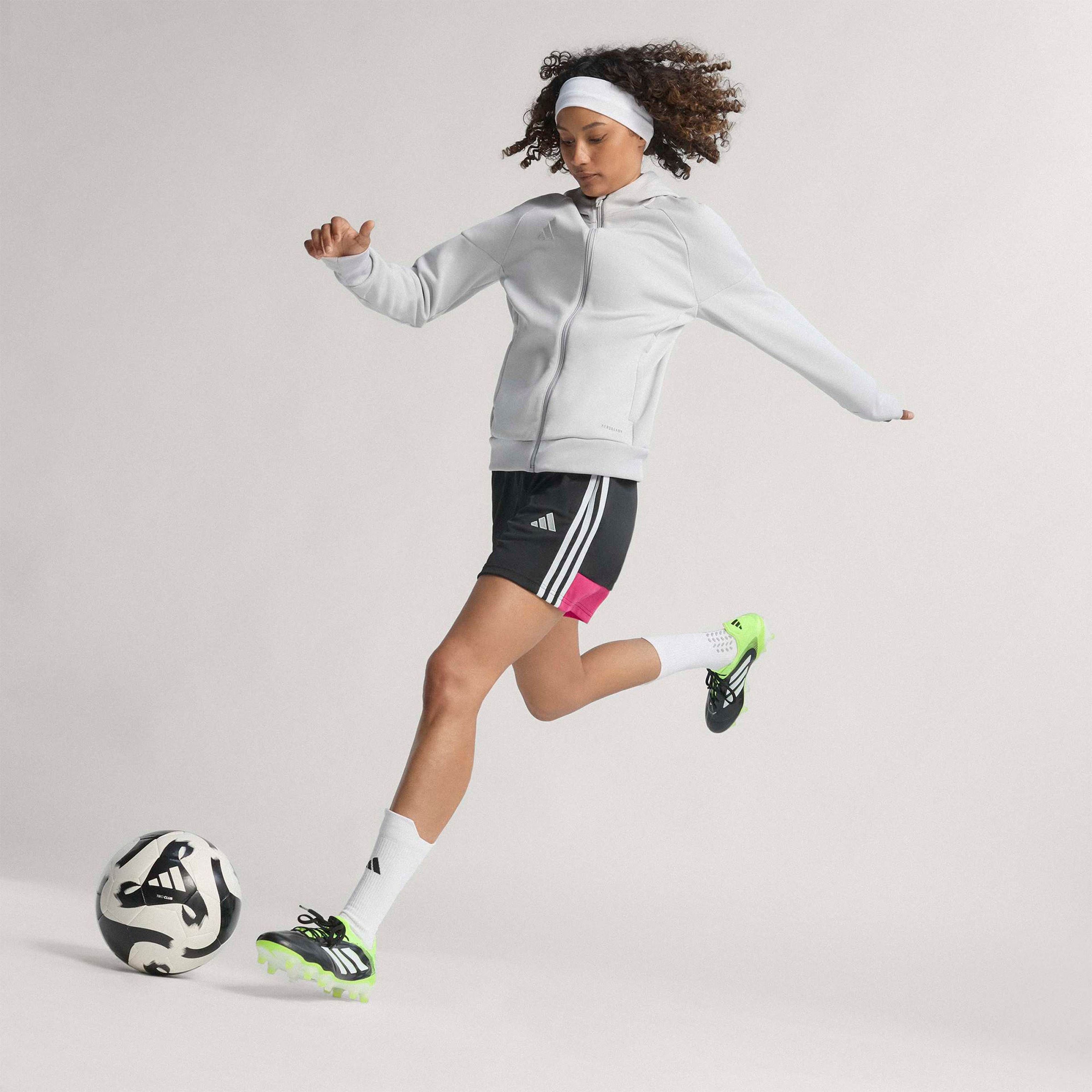 adidas Copa Pure 3 Elite Erkek Siyah Çim Saha Kramponu