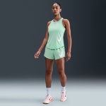Nike One Swoosh Kadın Yeşil Koşu Şortu
