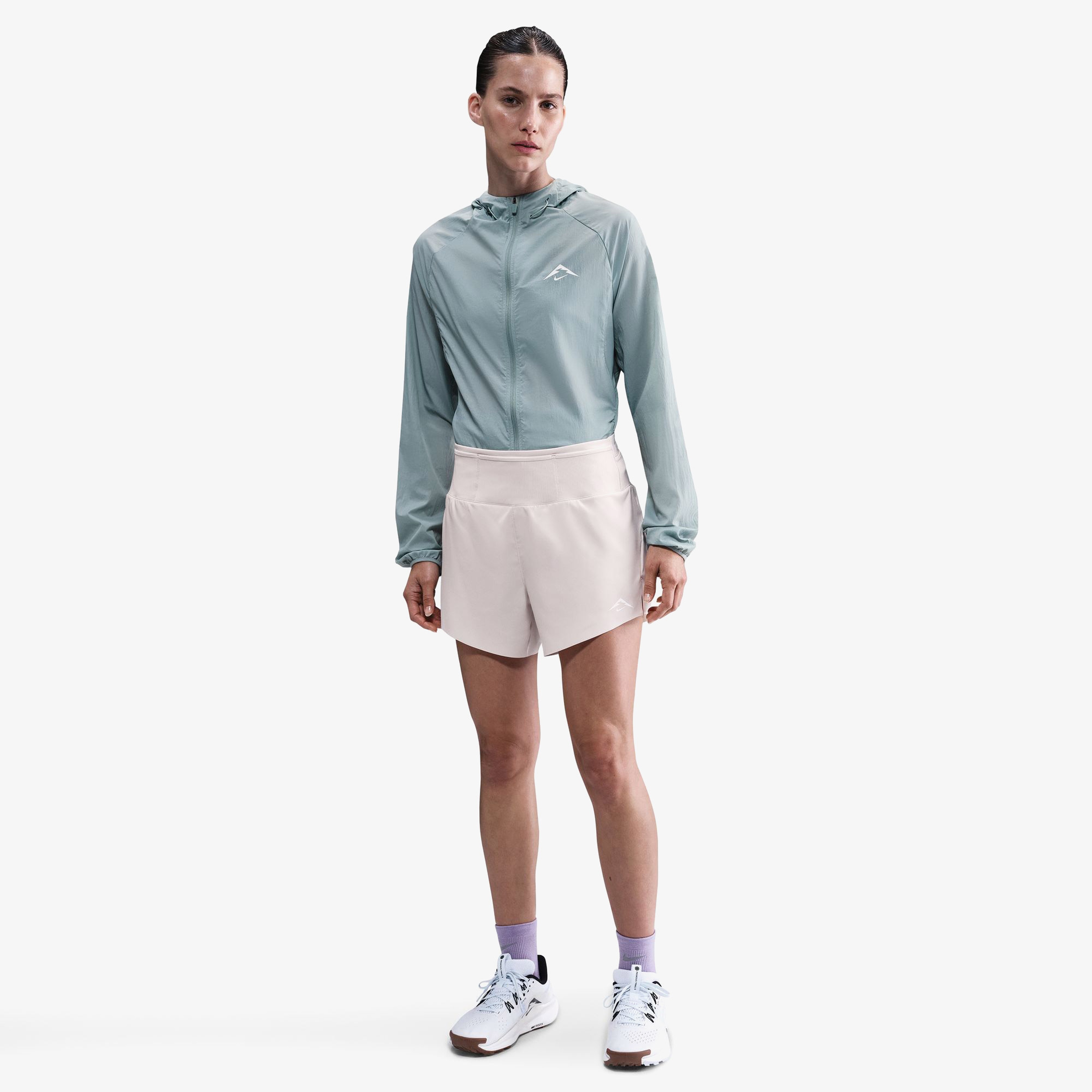 Nike Trail Kadın Bej Koşu Şortu