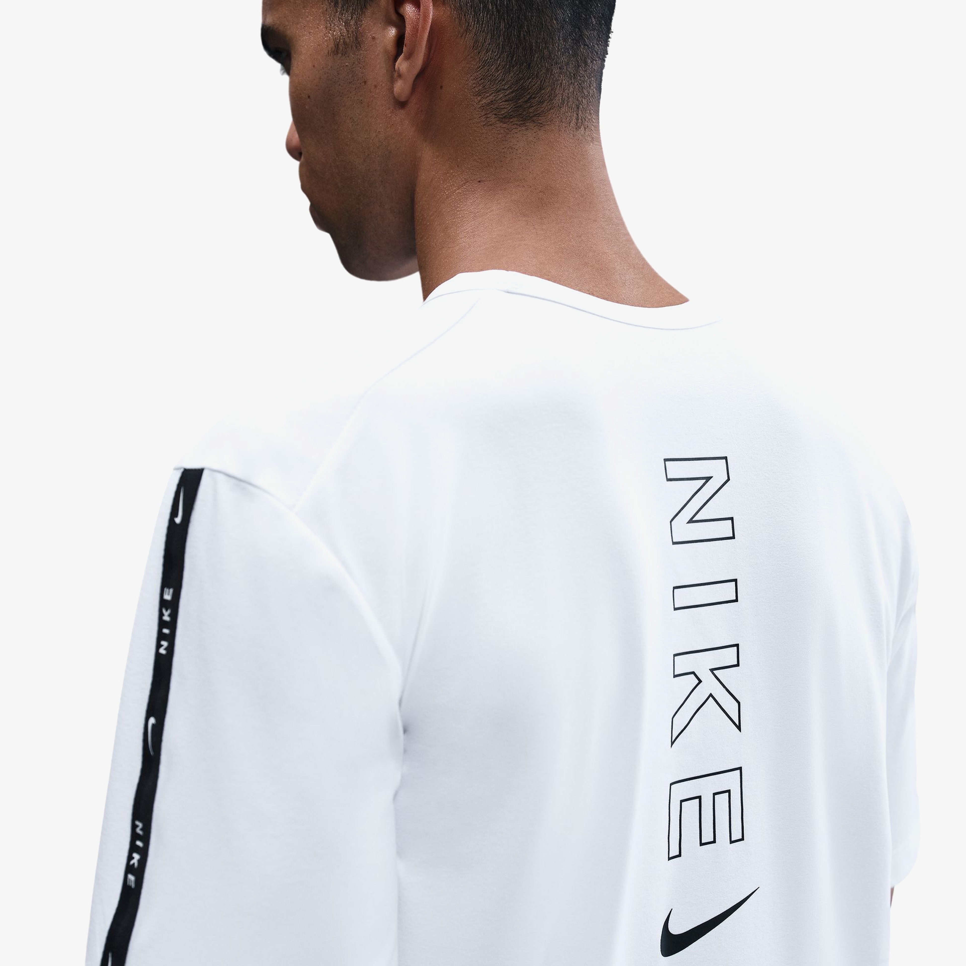 Nike Sportswear Erkek Beyaz T-Shirt