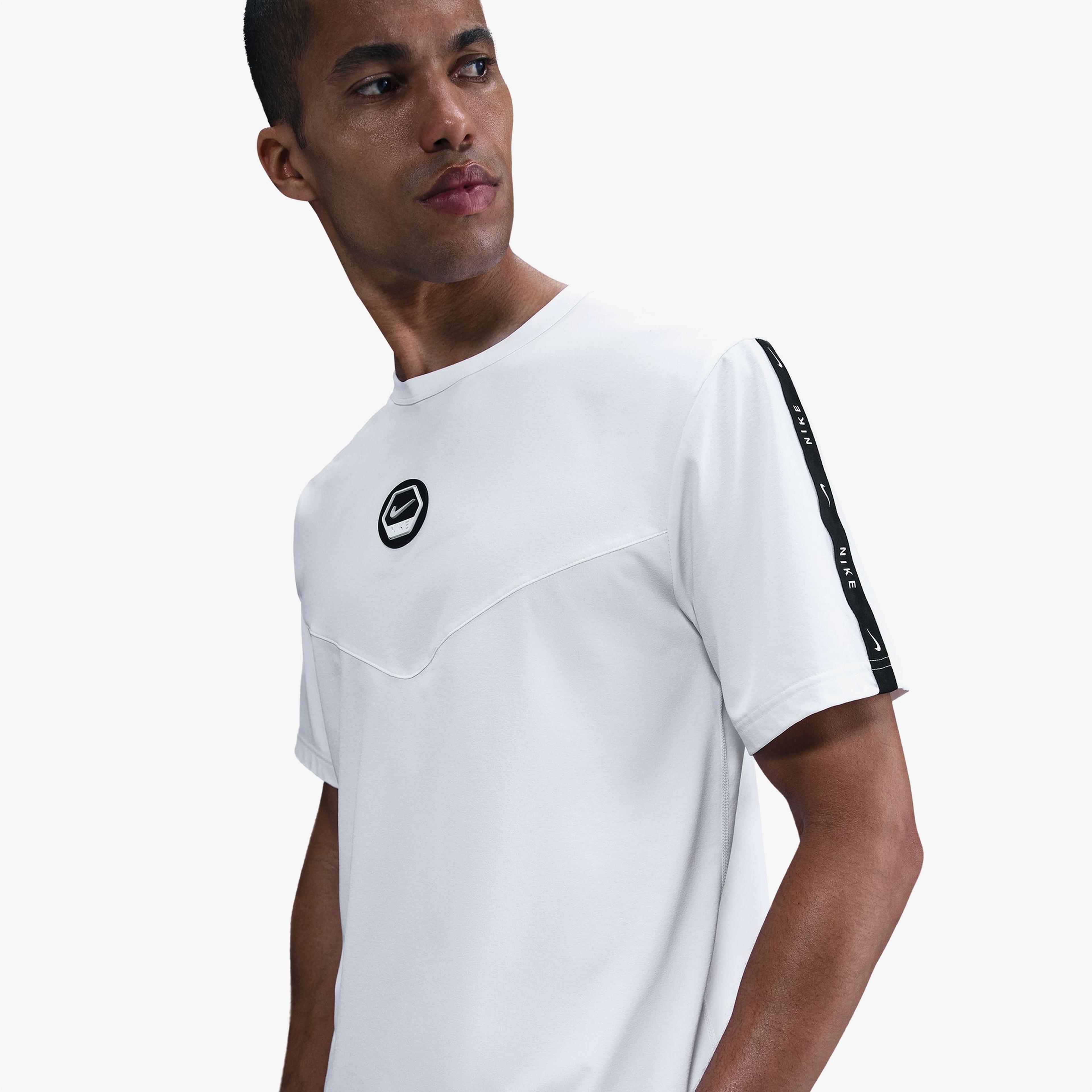 Nike Sportswear Erkek Beyaz T-Shirt