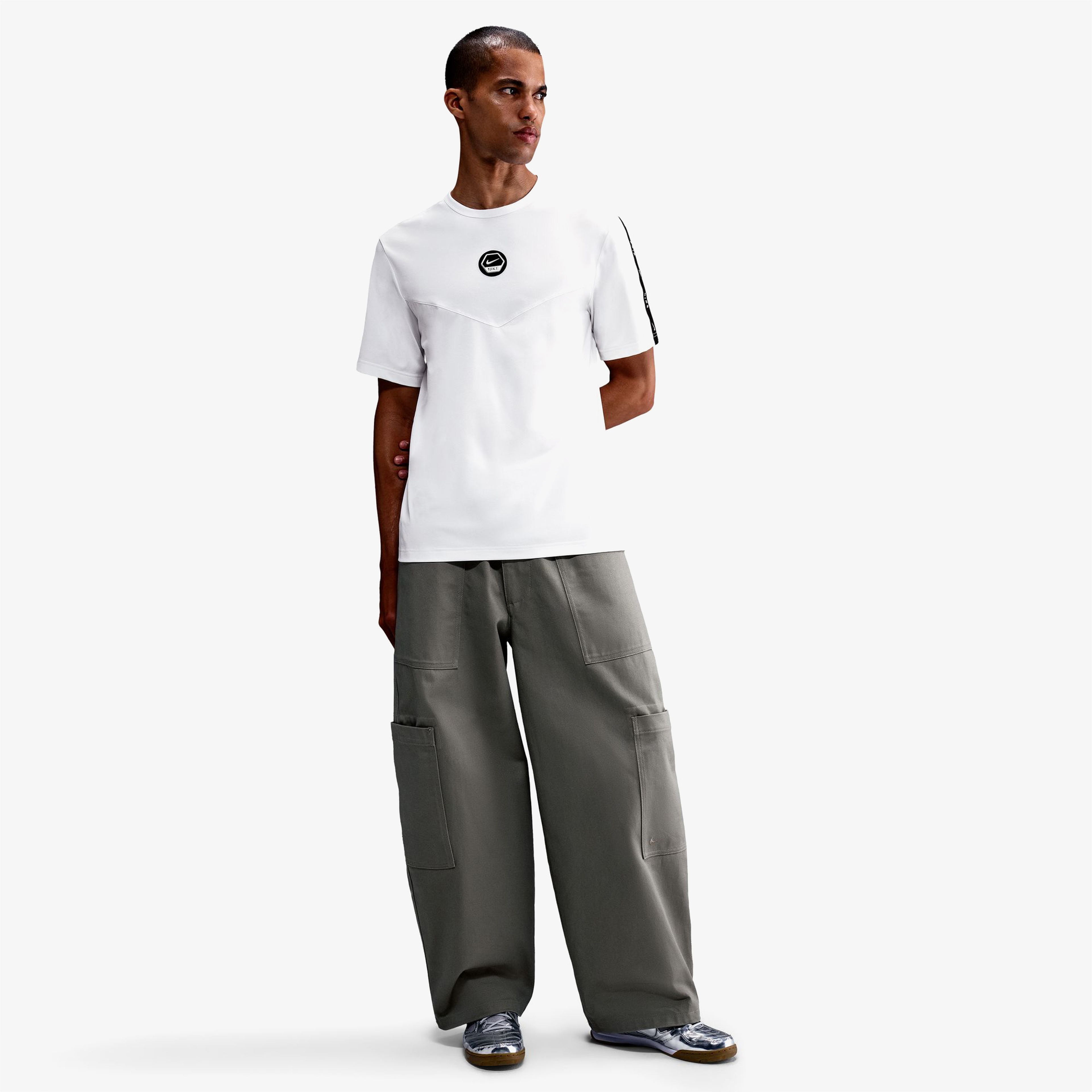 Nike Sportswear Erkek Beyaz T-Shirt