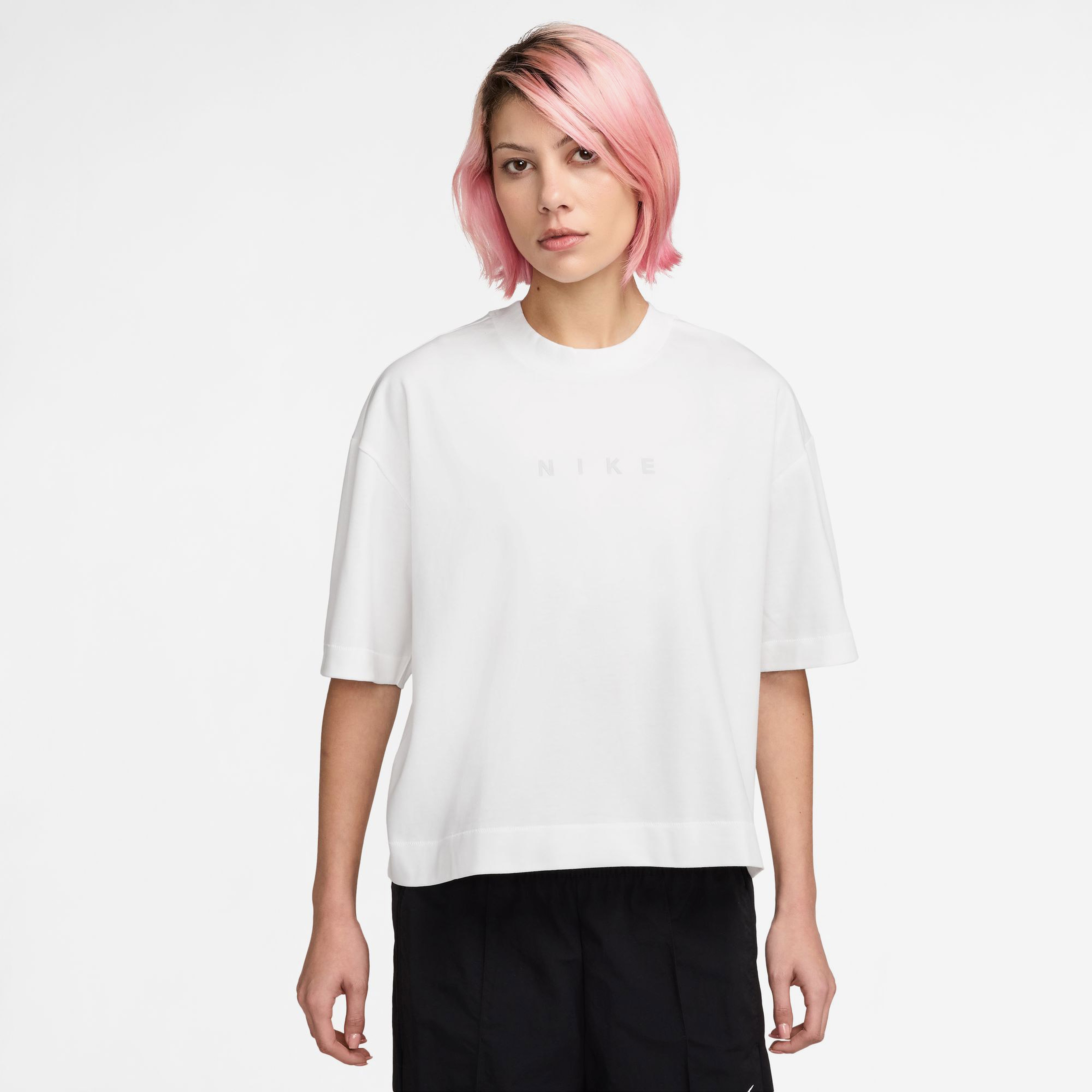 Nike Sportswear Kadın Beyaz T-Shirt