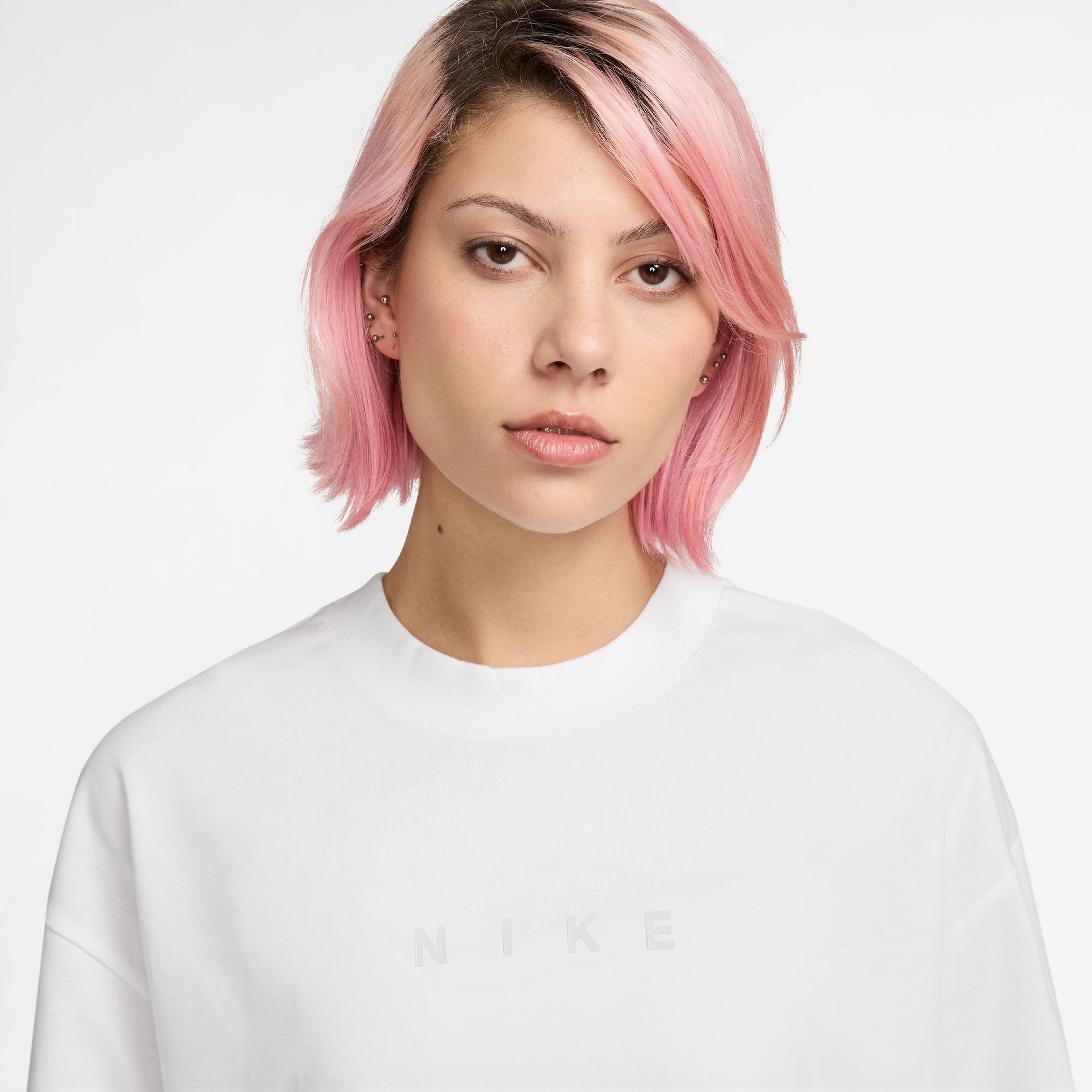Nike Sportswear Kadın Beyaz T-Shirt