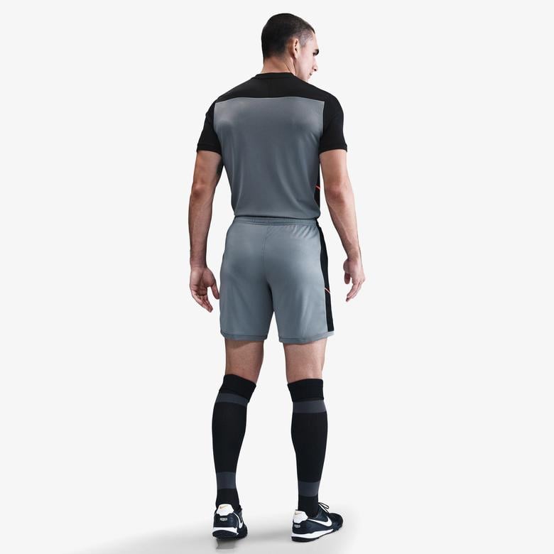 Nike Academy Erkek Gri Futbol Şortu