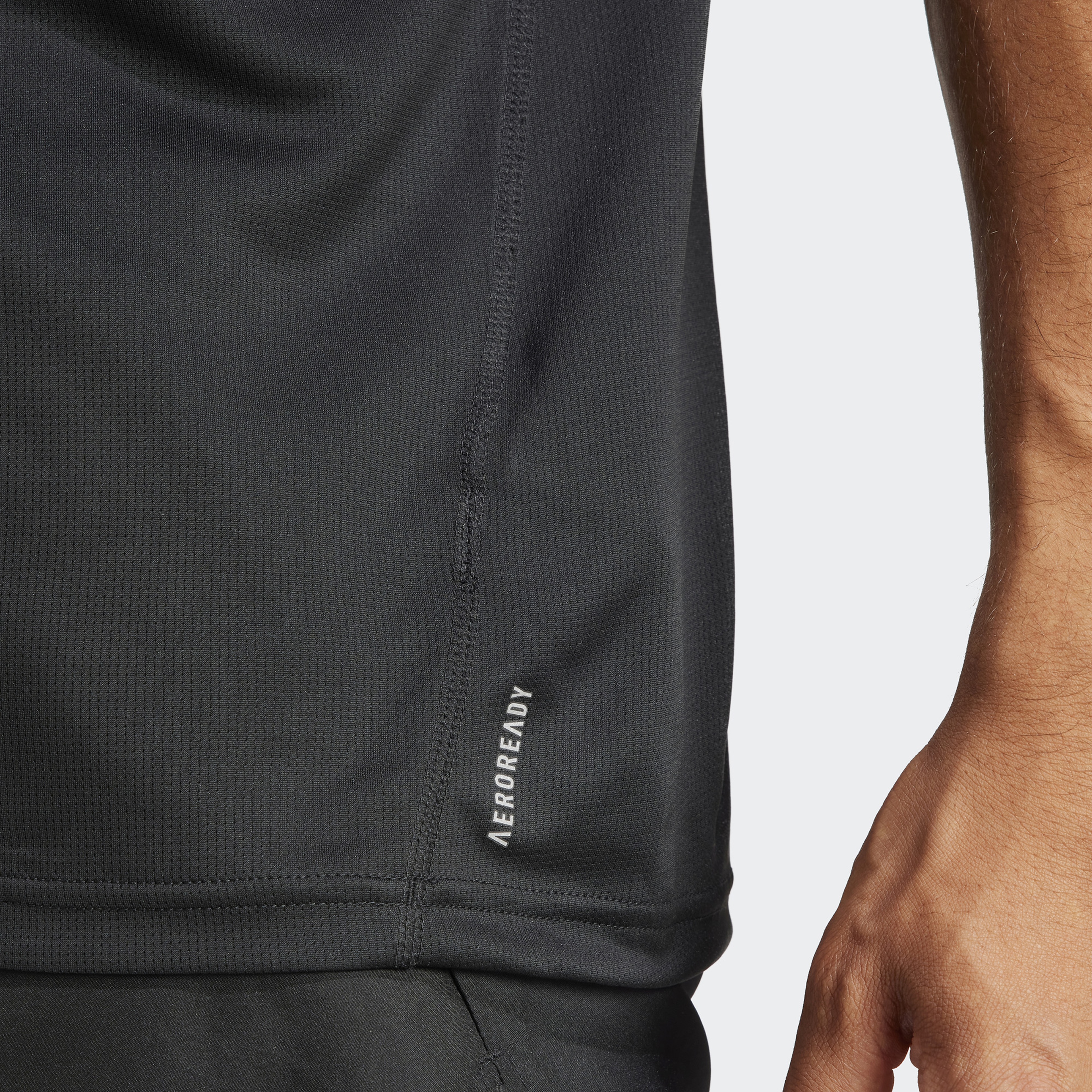 adidas Run It Erkek Siyah Koşu T-Shirtü
