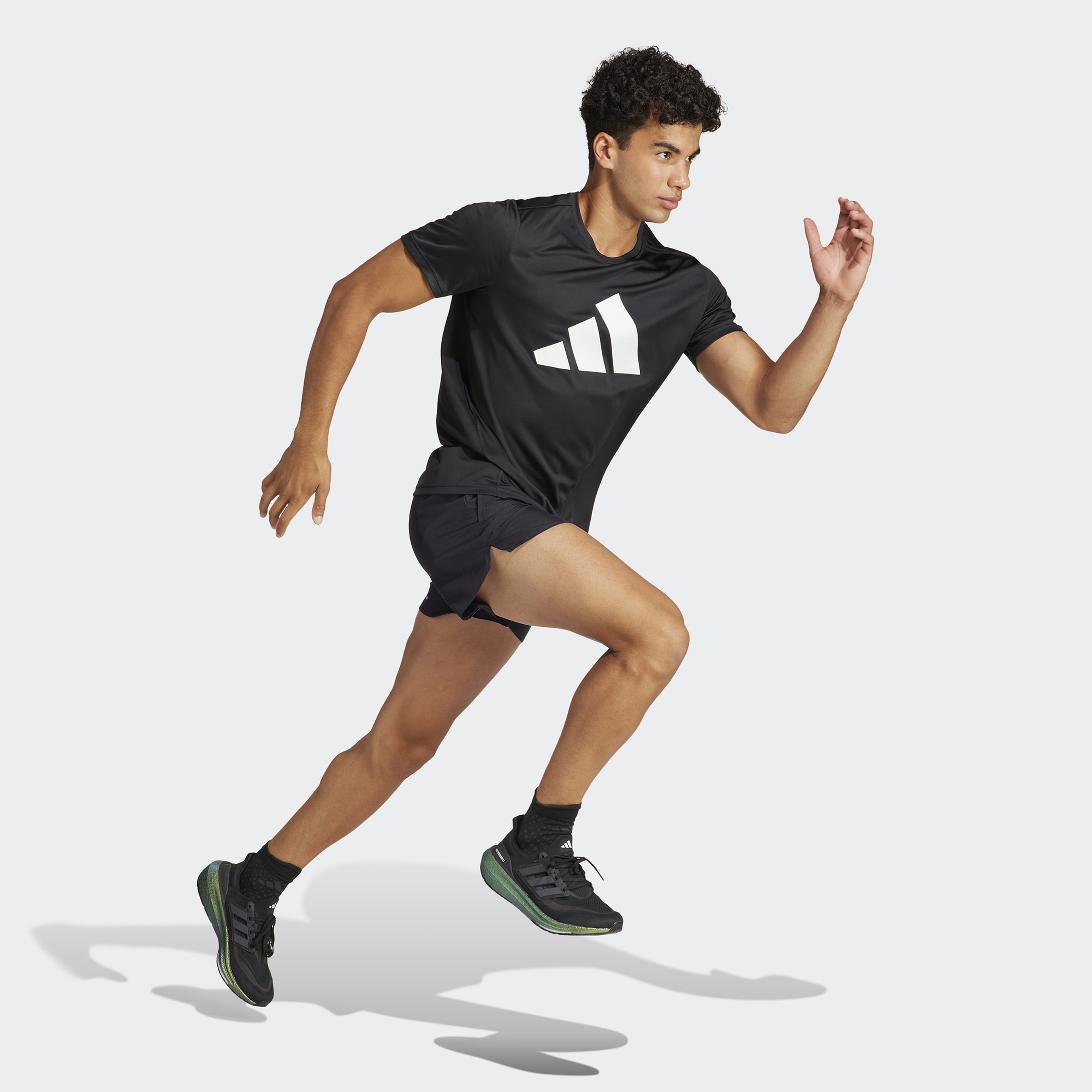 adidas Run It Erkek Siyah Koşu T-Shirtü