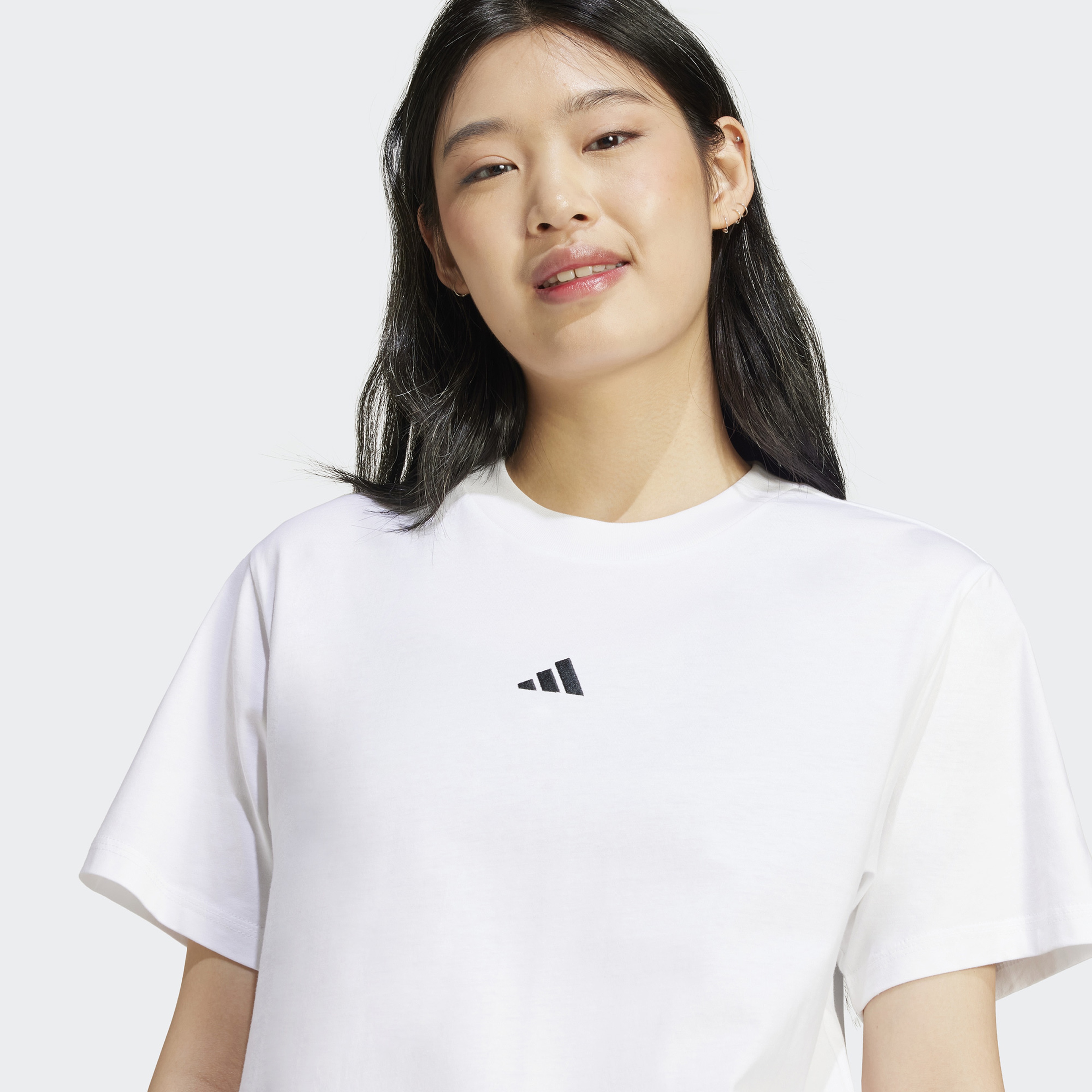 adidas Essentials Small Logo Cotton Kadın Beyaz T-Shirt