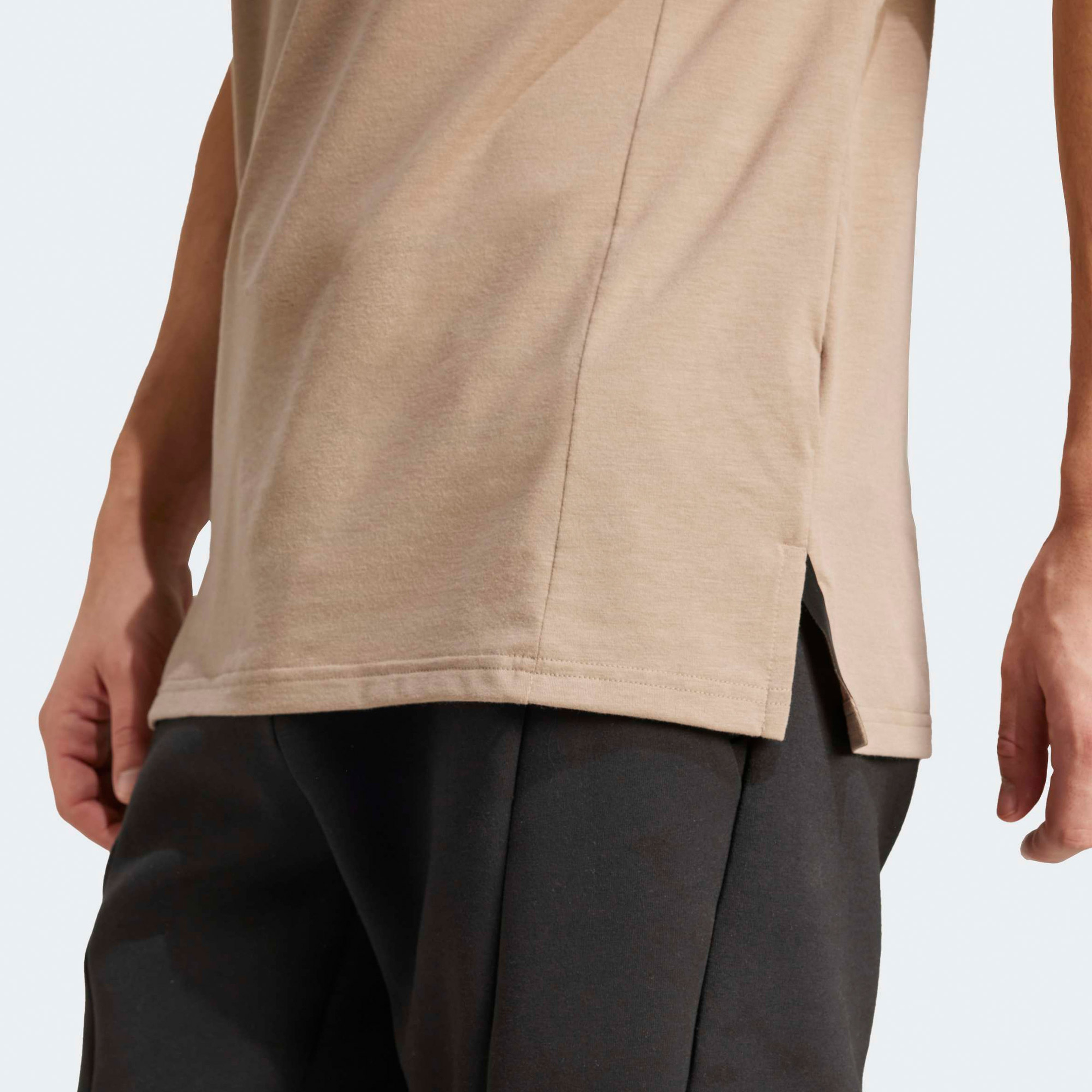 Adidas Erkek Kahverengi T-Shirt