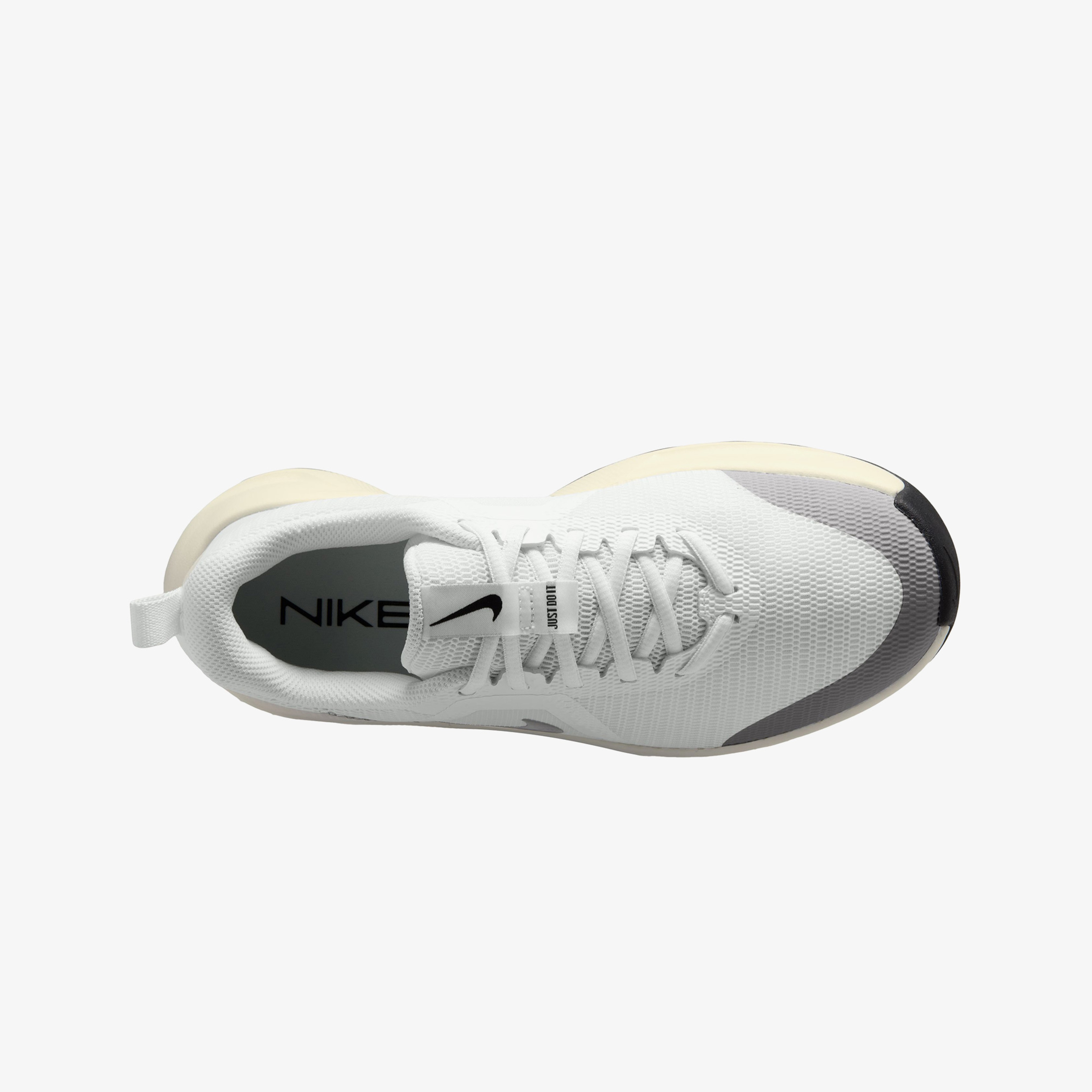 Nike MC Trainer 3 Premium Kadın Beyaz Spor Ayakkabı