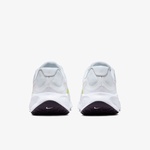 Nike Revolution 7 Kadın Beyaz Koşu Ayakkabısı