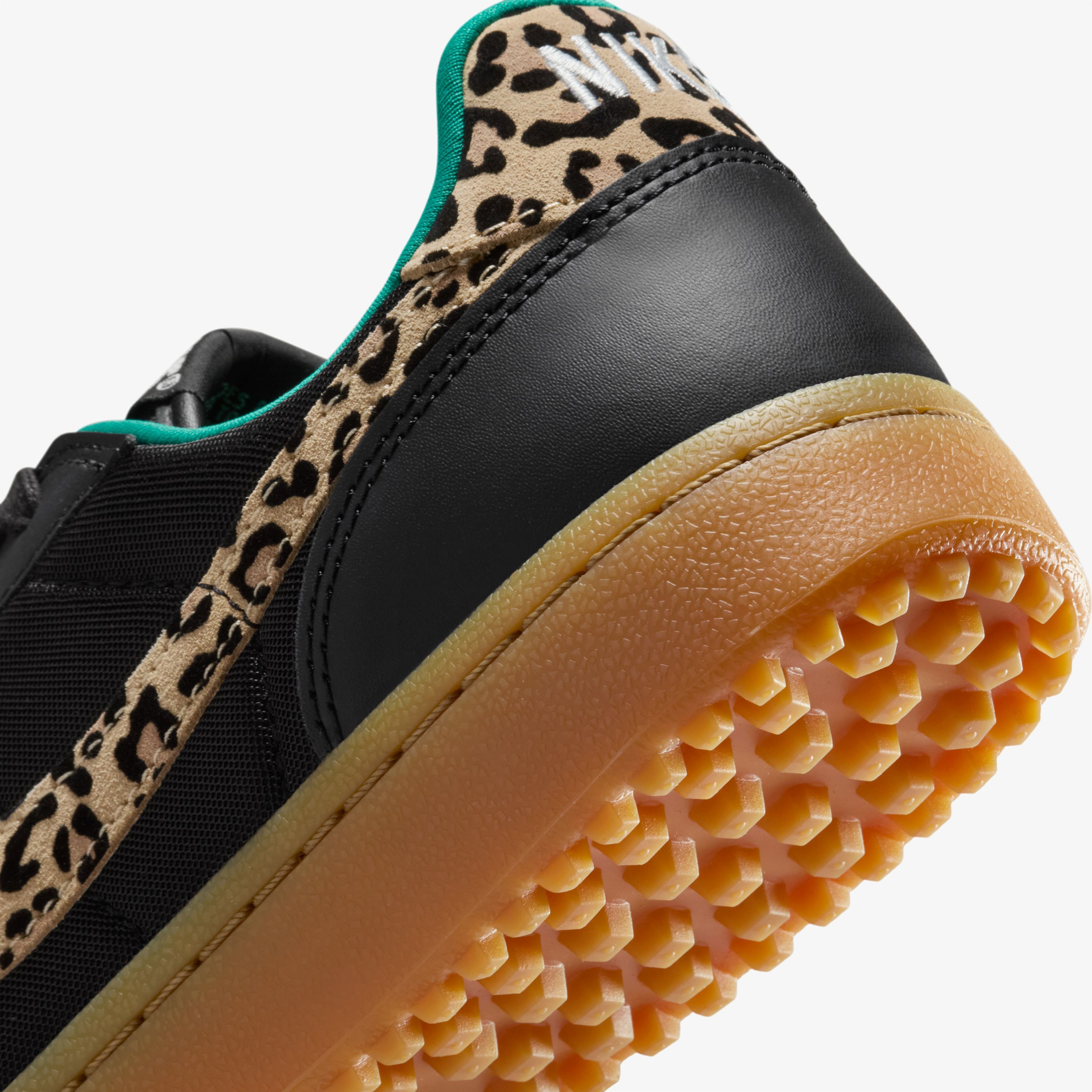 Nike Field General SE Kadın Siyah Spor Ayakkabı