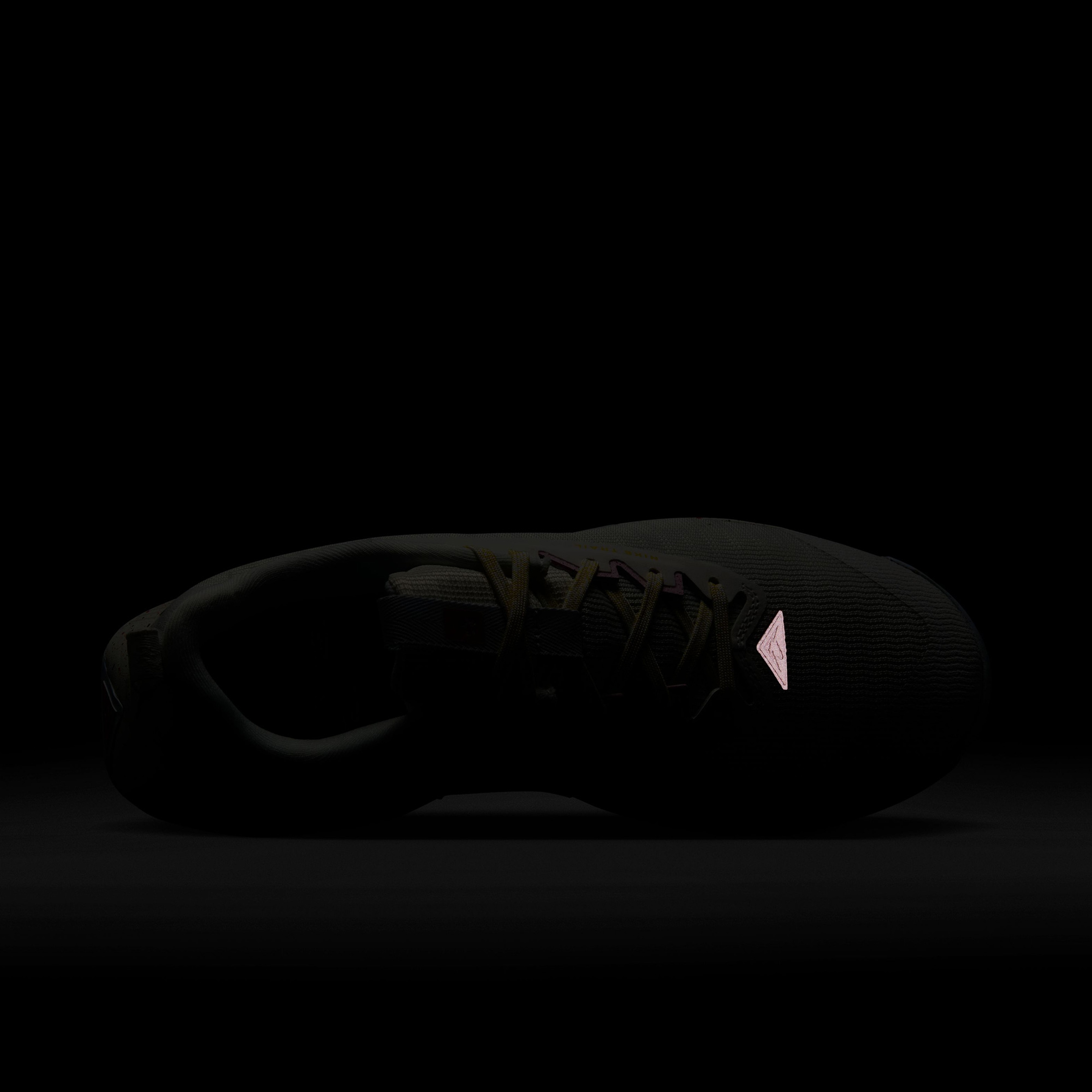 Nike Kadın Beyaz Spor Ayakkabı & Sneaker