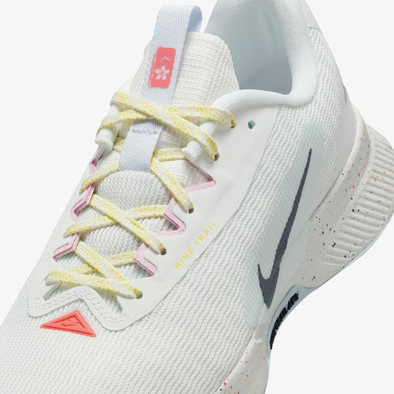 Nike Kadın Beyaz Spor Ayakkabı & Sneaker