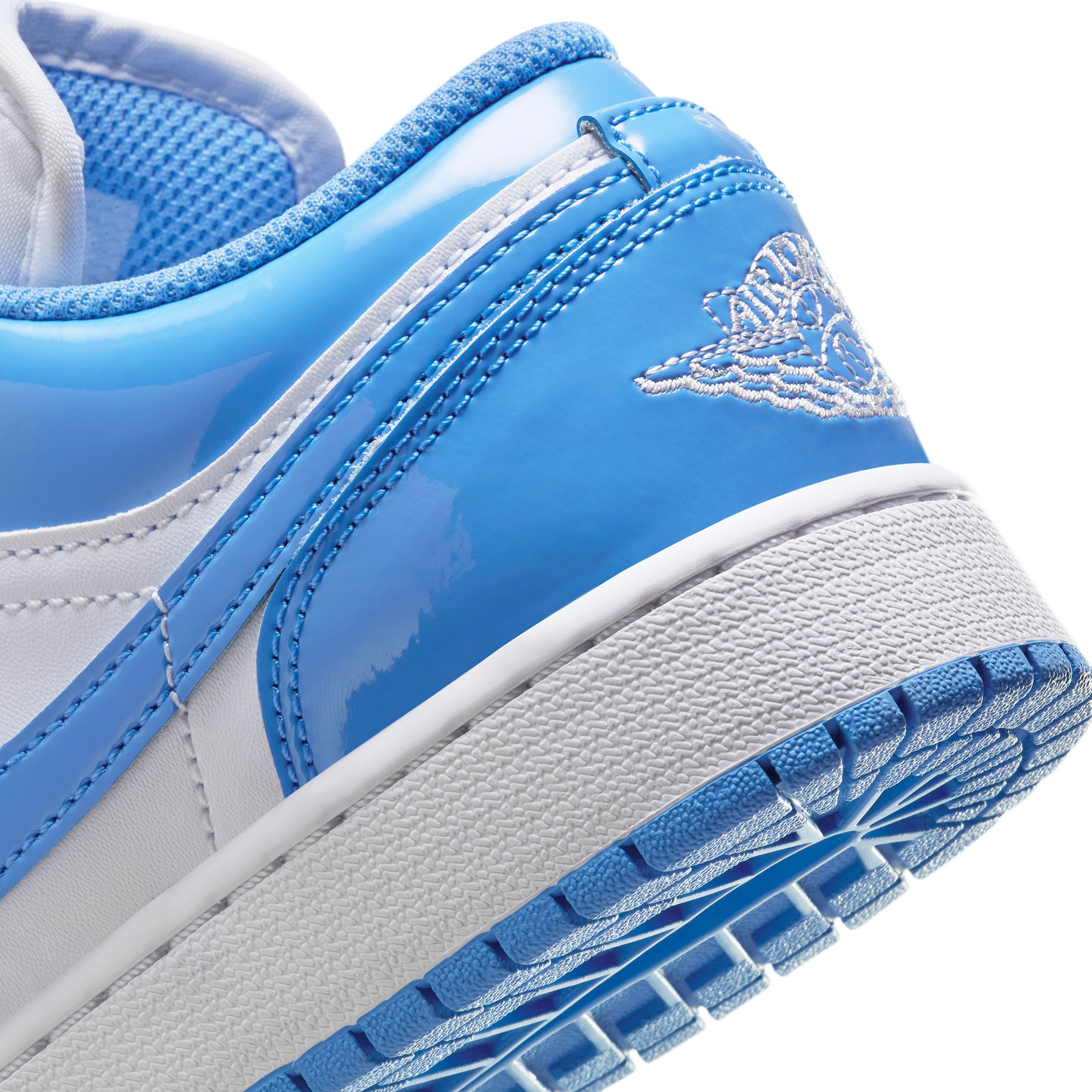Jordan Air 1 Low SE Genç Beyaz Spor Ayakkabı