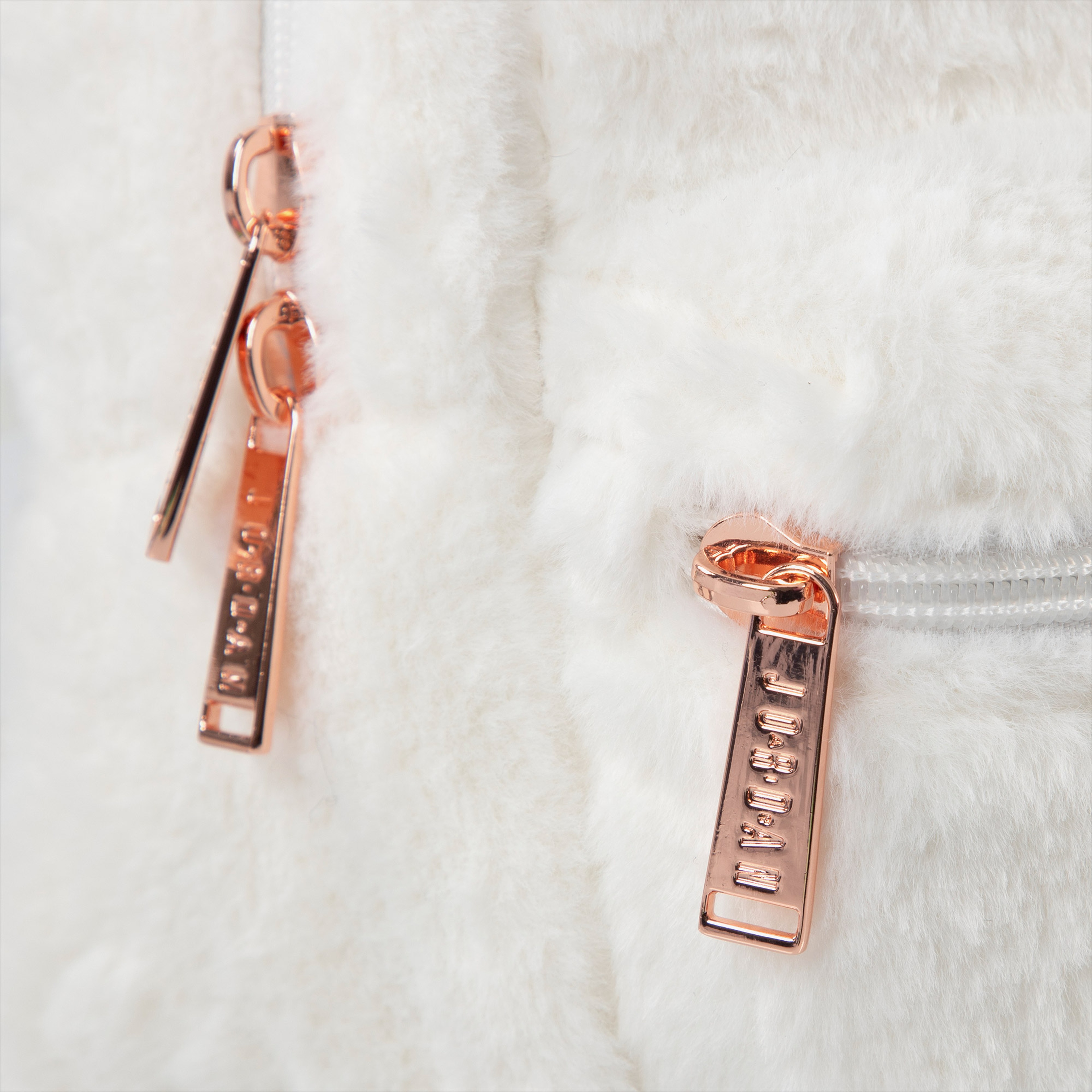Jordan Jag Faux Fur Mini Unisex Krem Sırt Çantası