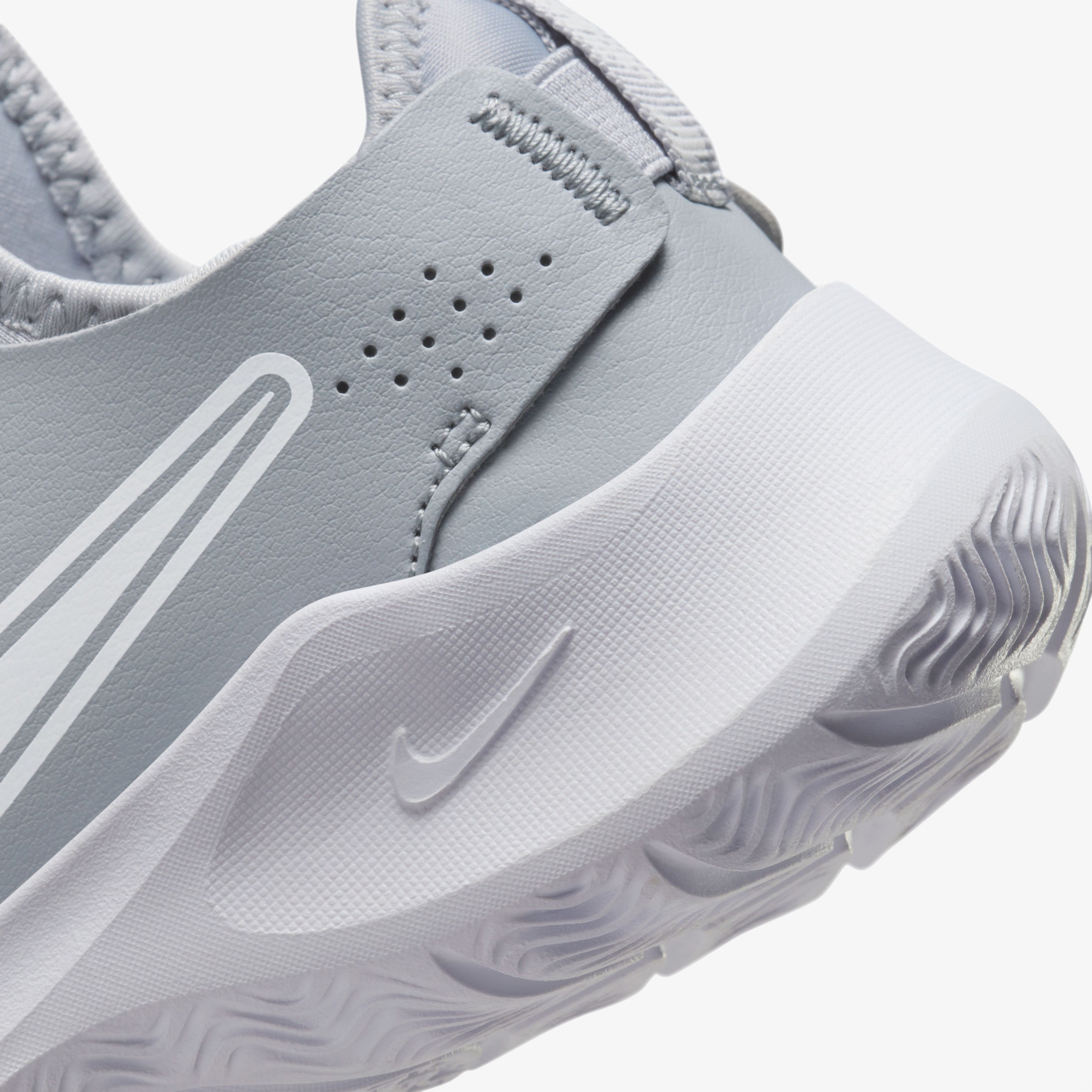 Nike Low Top Çocuk Gri Koşu Ayakkabısı