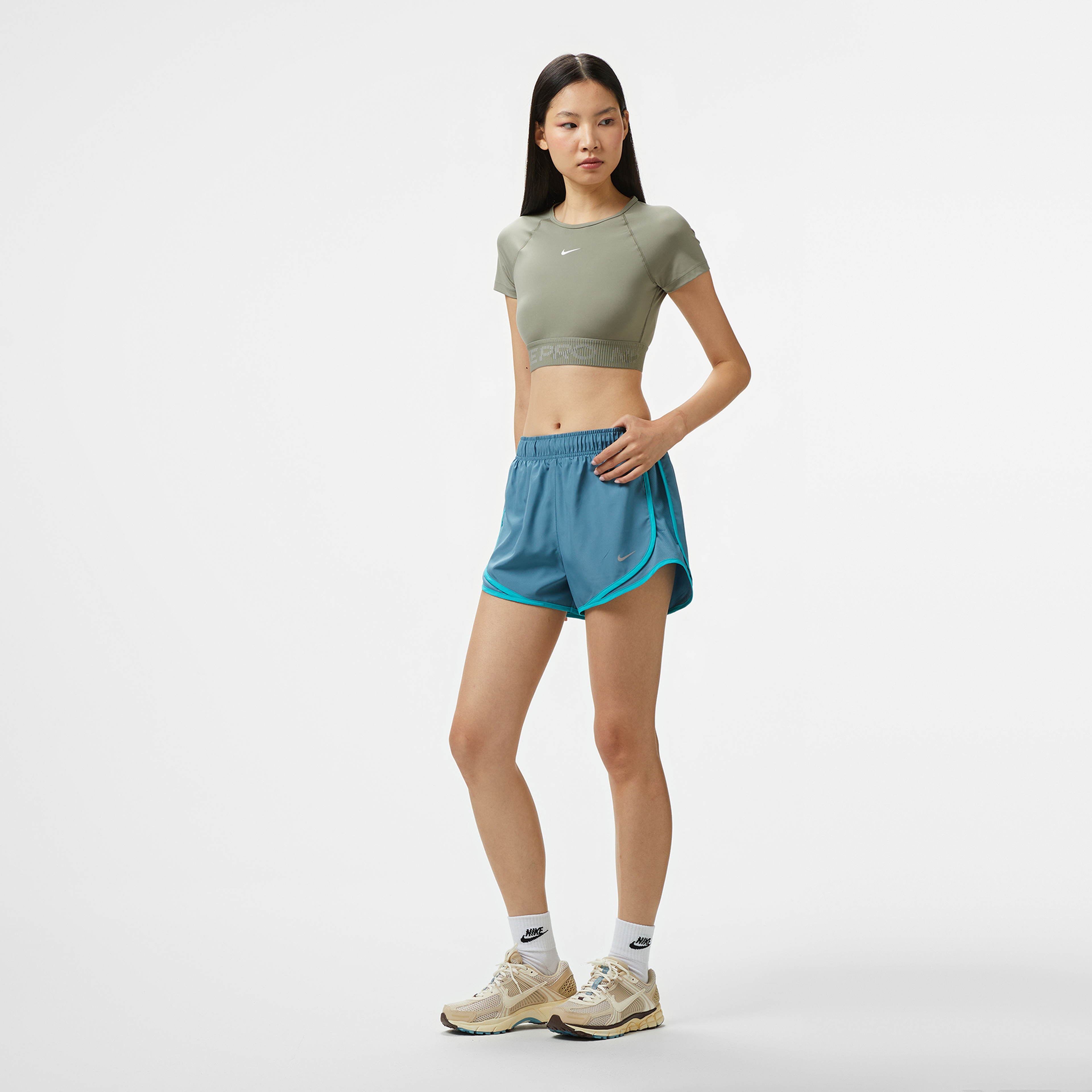 Nike Tempo Dri-Fit 8 cm Kadın Mavi Şort