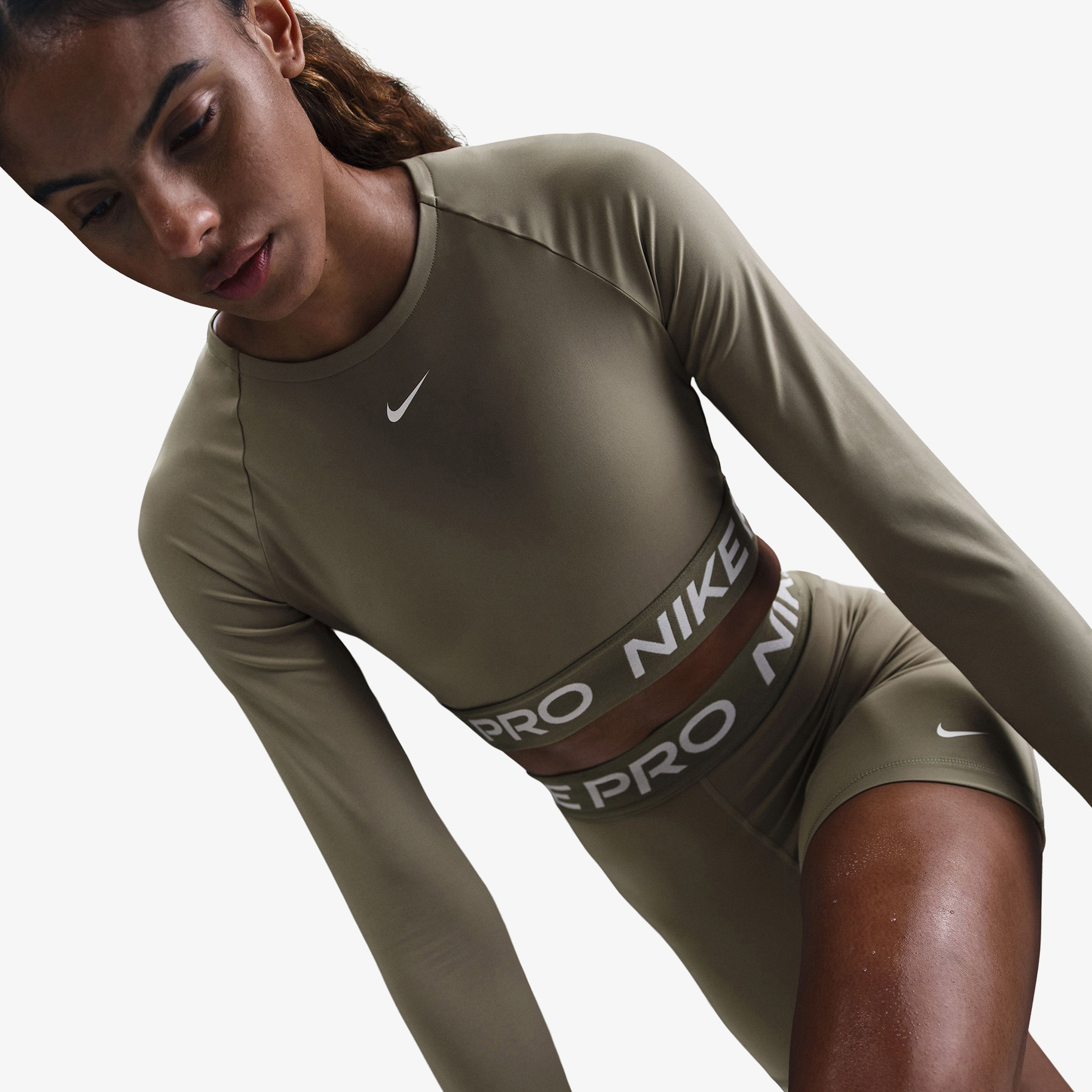 Nike Pro Dri-Fit 365 Kadın Yeşil T-Shirt