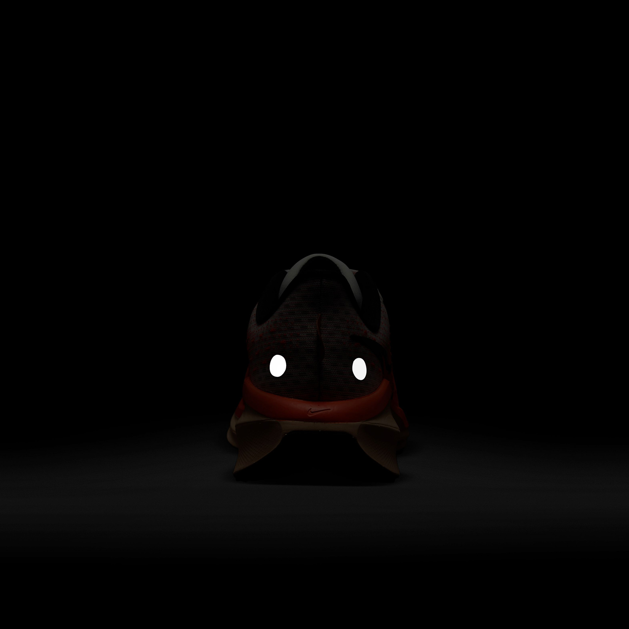 Nike Vomero 17 Kadın Beyaz Spor Ayakkabı