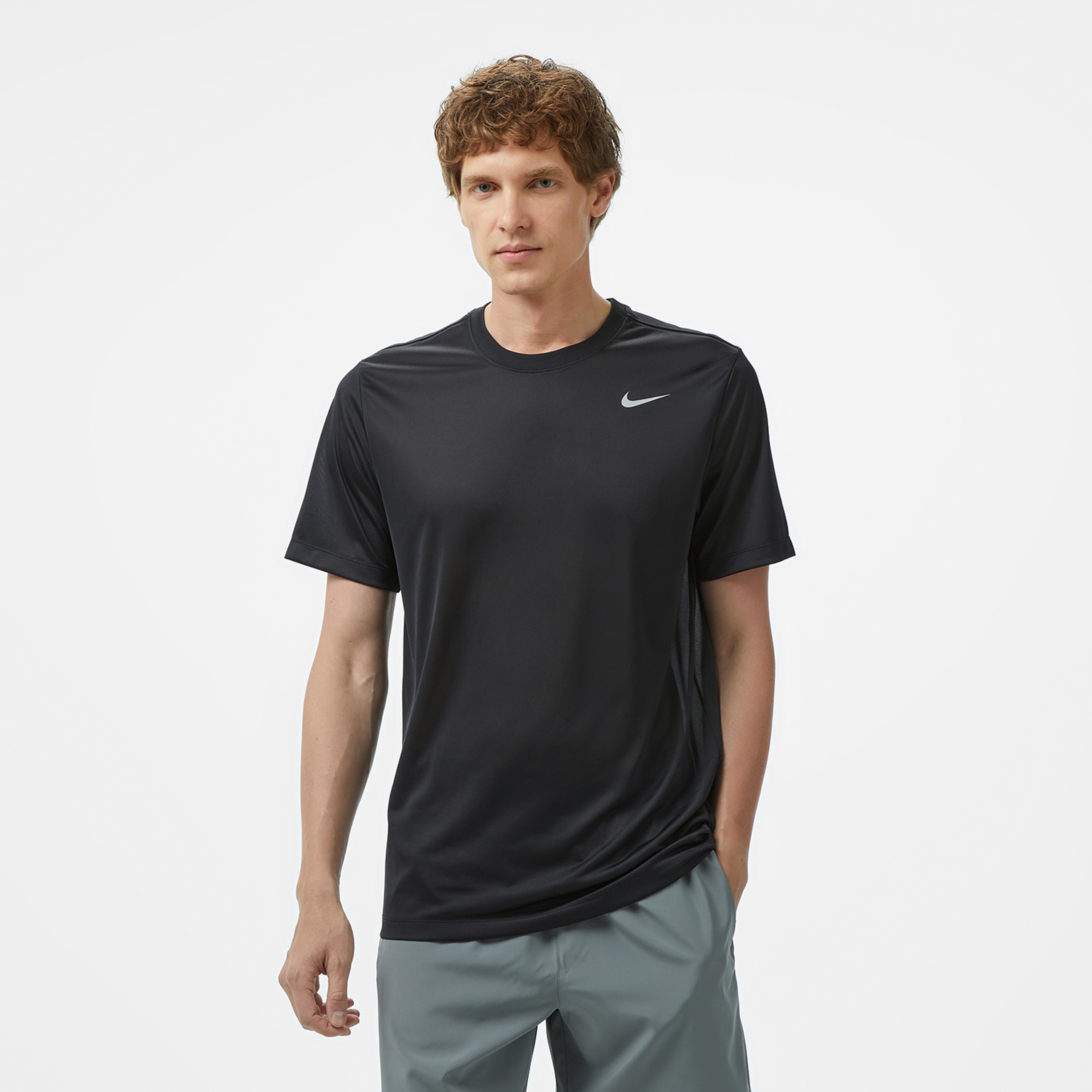 Nike Air Run Erkek Siyah T-Shirt