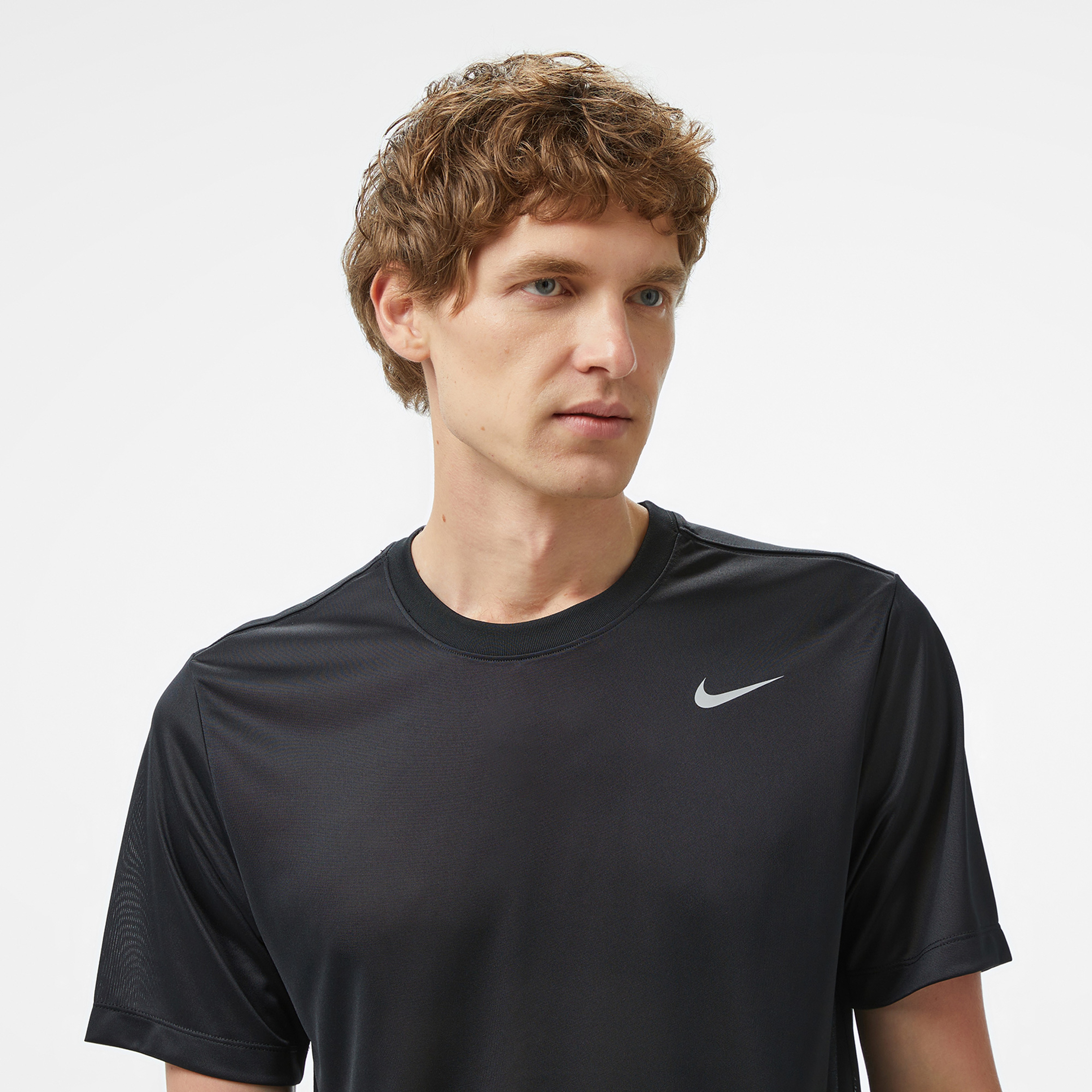 Nike Air Run Erkek Siyah T-Shirt