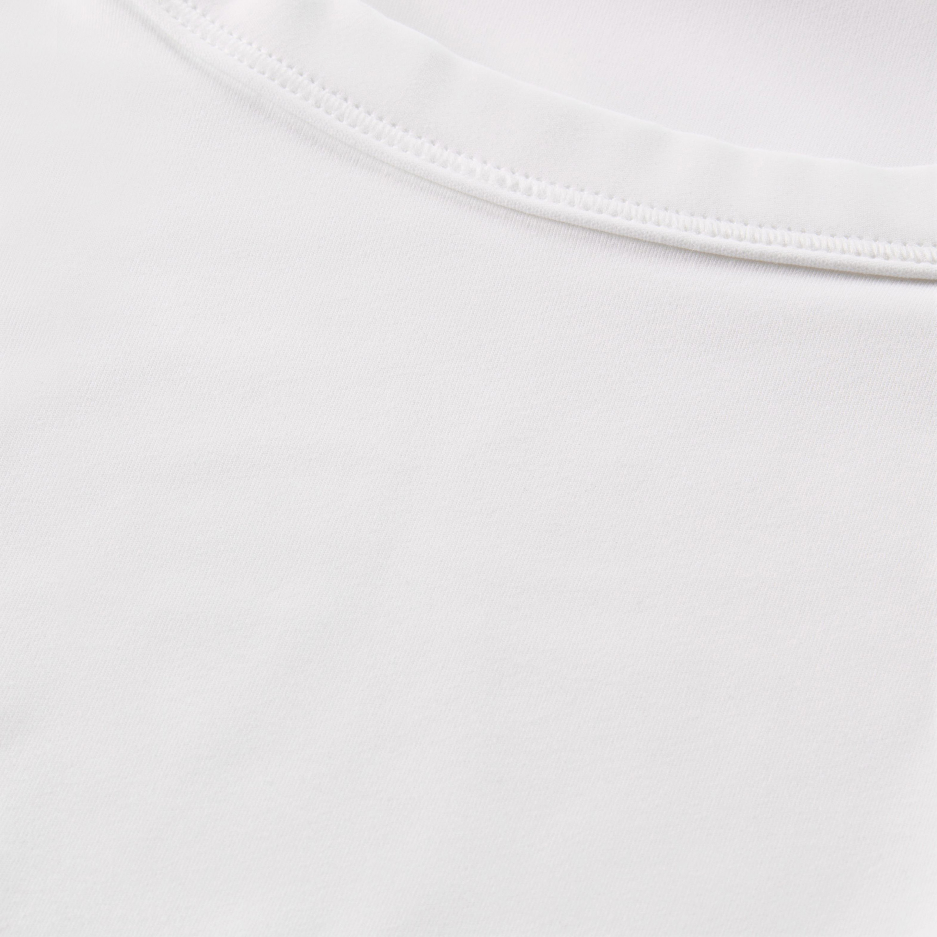 Nike One Fitted Kadın Beyaz Kolsuz T-Shirt