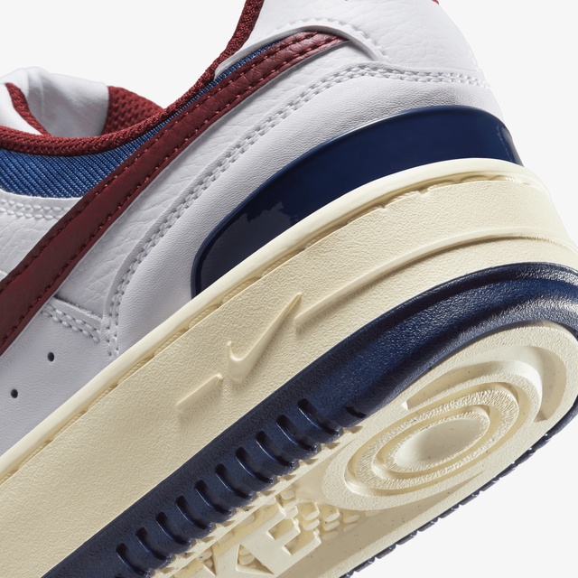 Nike Gamma Force Kadın Beyaz Sneaker - Görsel 10