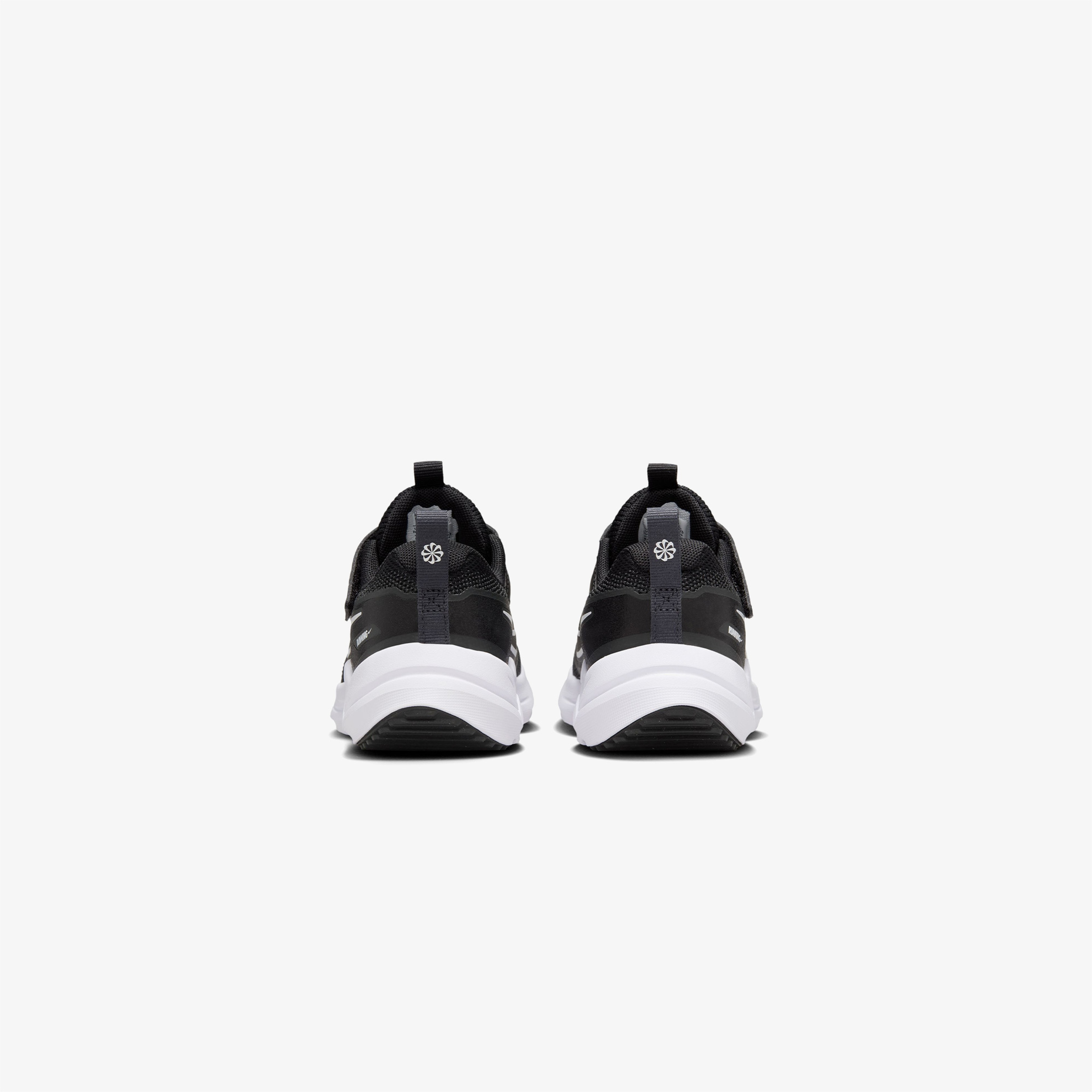 Nike Cosmic Runner Çocuk Siyah Koşu Ayakkabısı