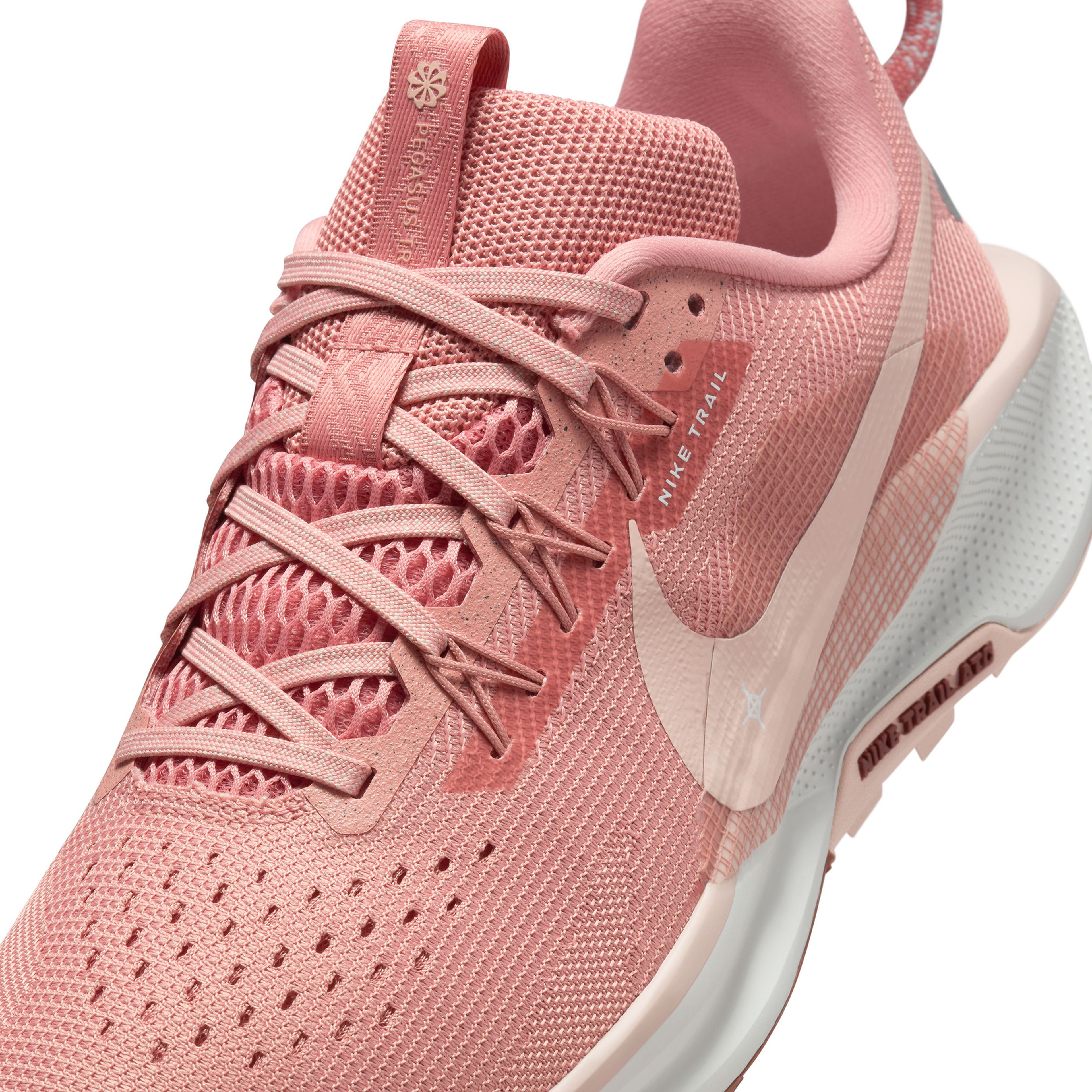 Nike Pegasus Trail 5 Kadın Pembe Spor Ayakkabı