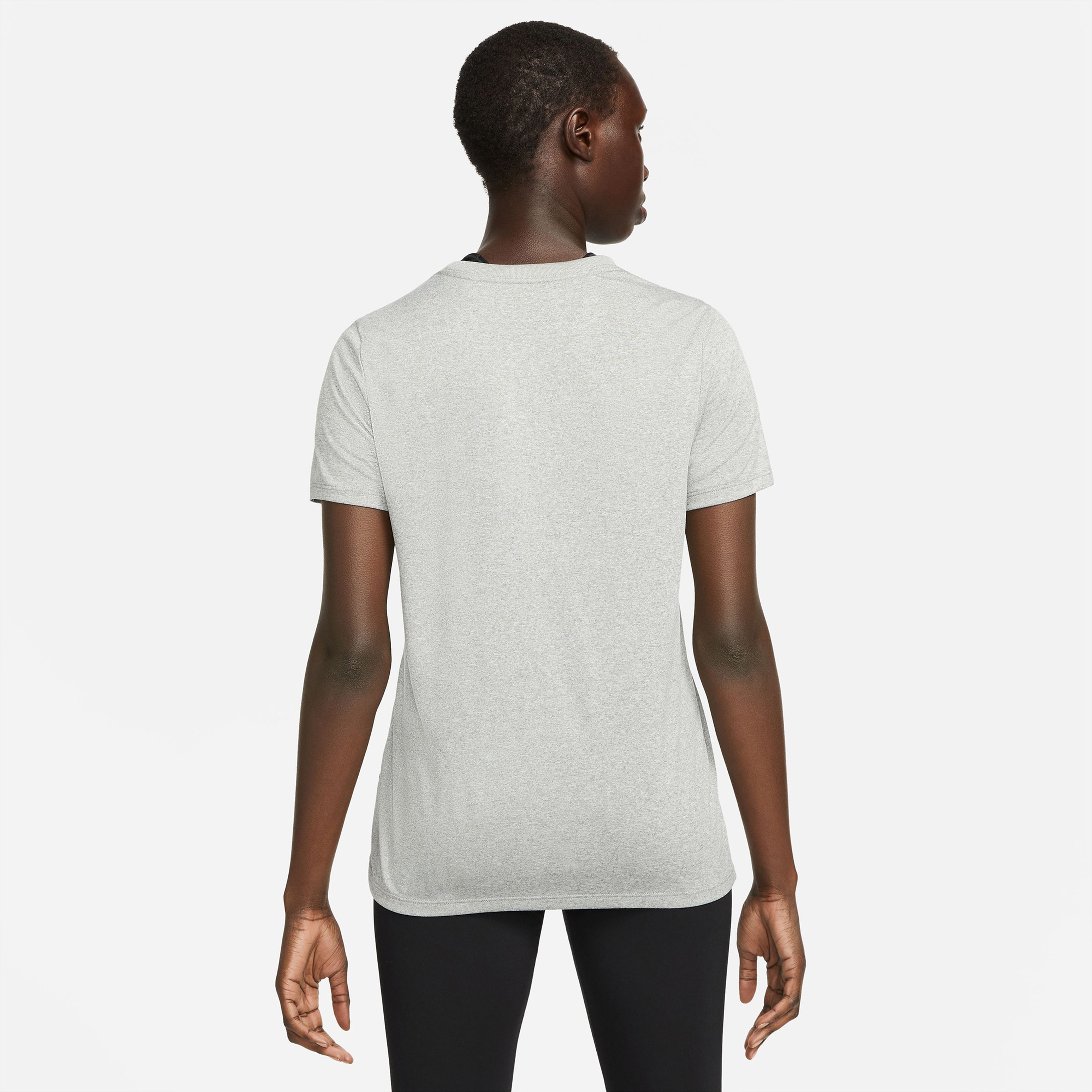 Nike Dri-Fit Kadın Gri T-Shirt