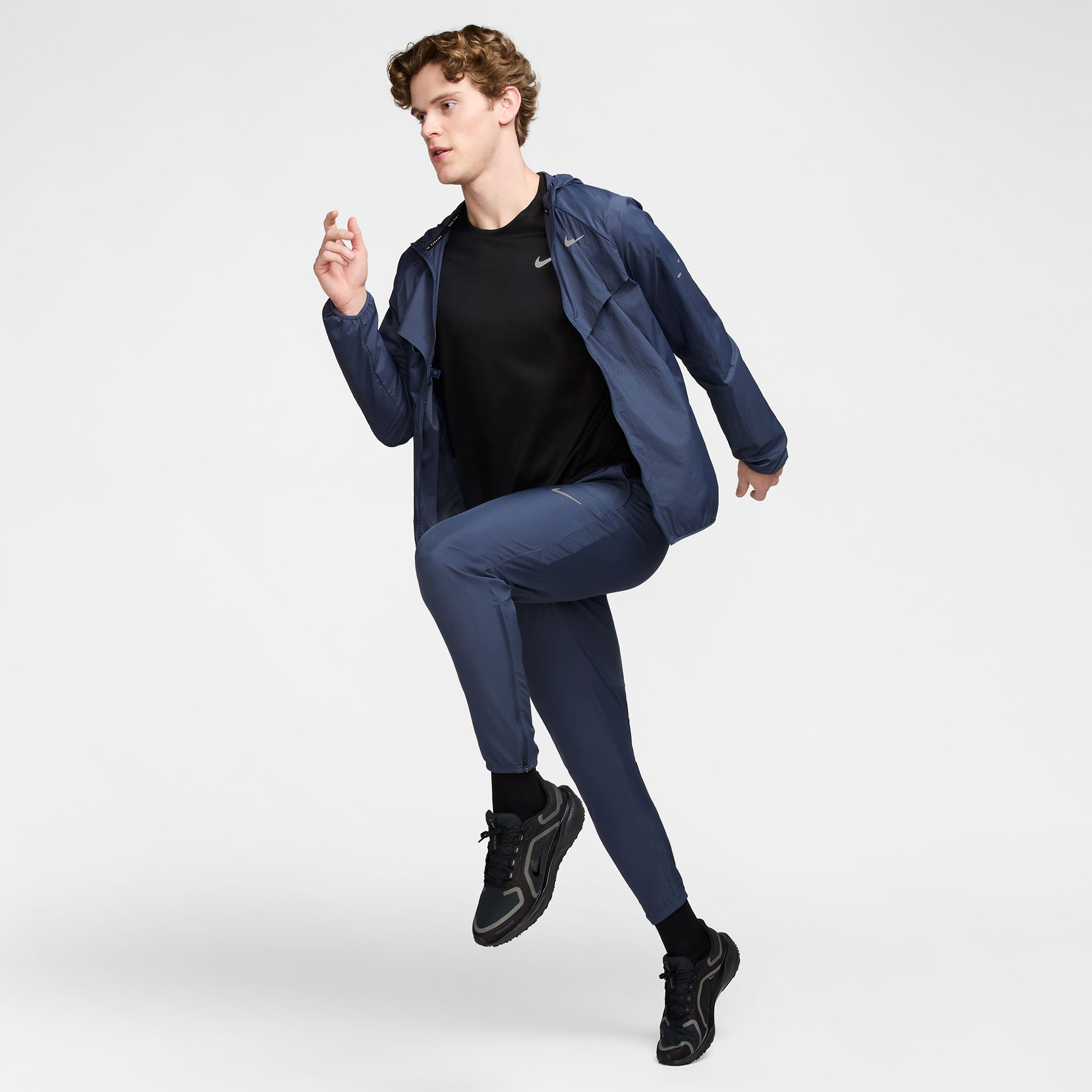 Nike Dri-Fit Challenger Woven Erkek Mavi Eşofman Altı