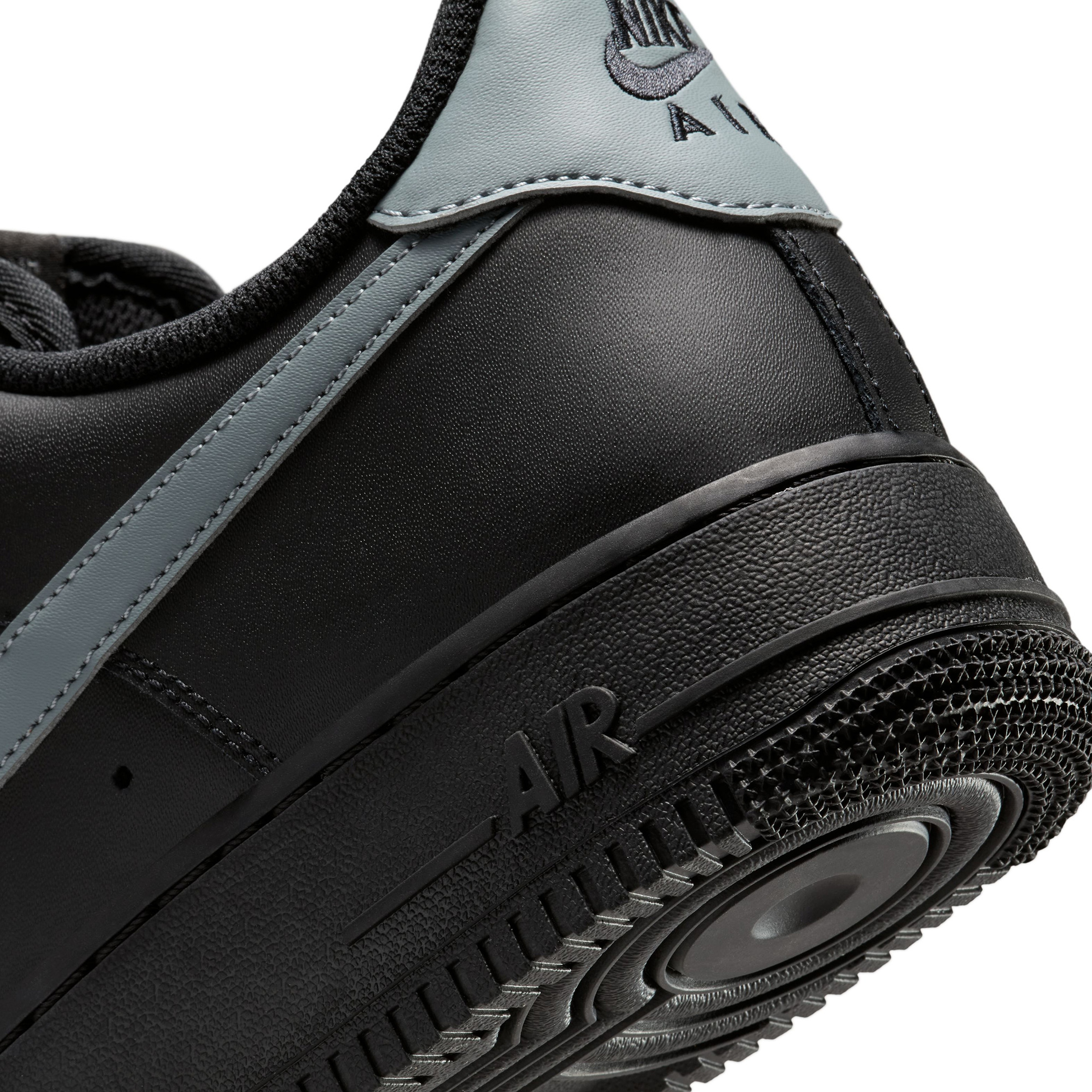 Nike Air Force 1 '07 Erkek Siyah Spor Ayakkabı