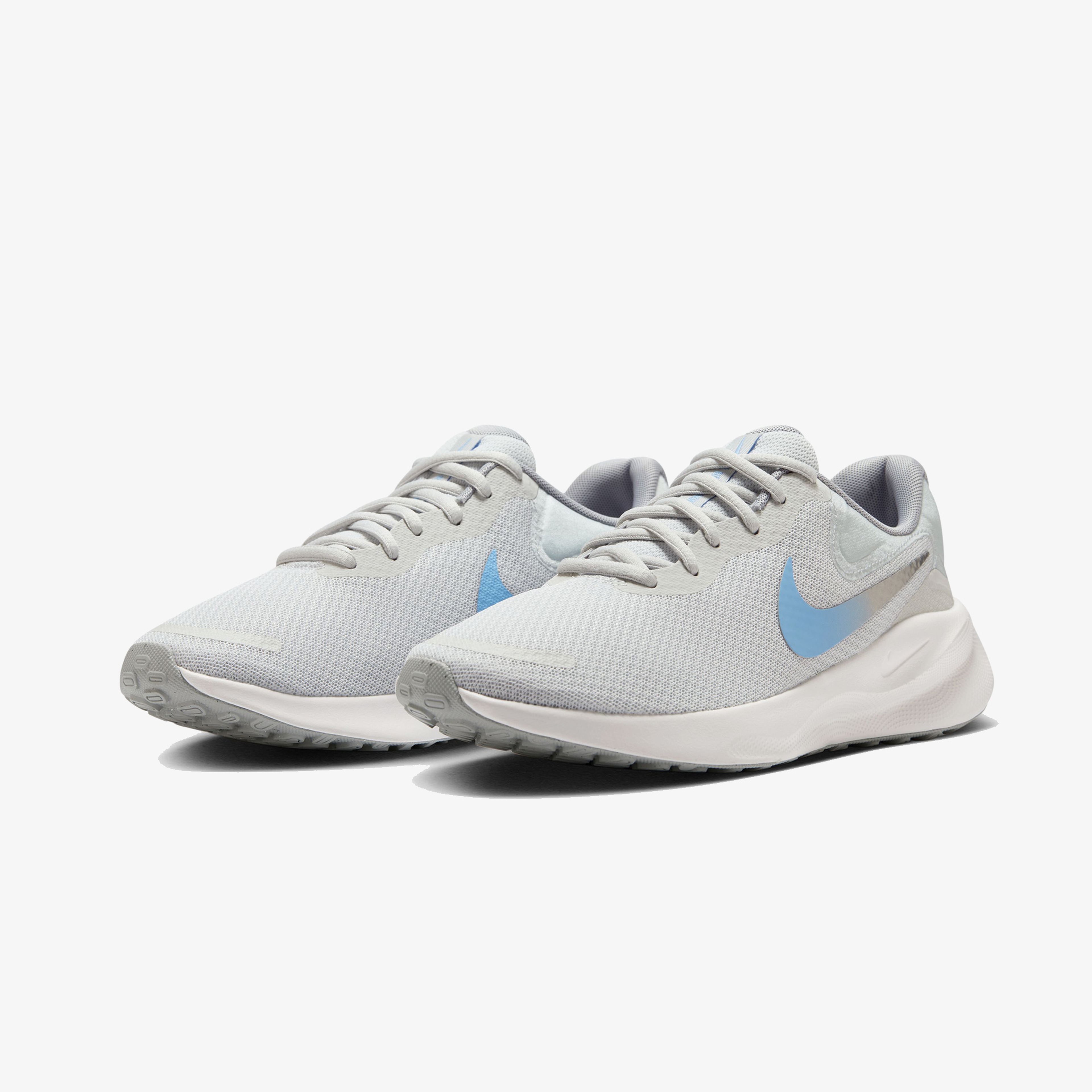 Nike Revolution 7 Kadın Gri Koşu Ayakkabısı