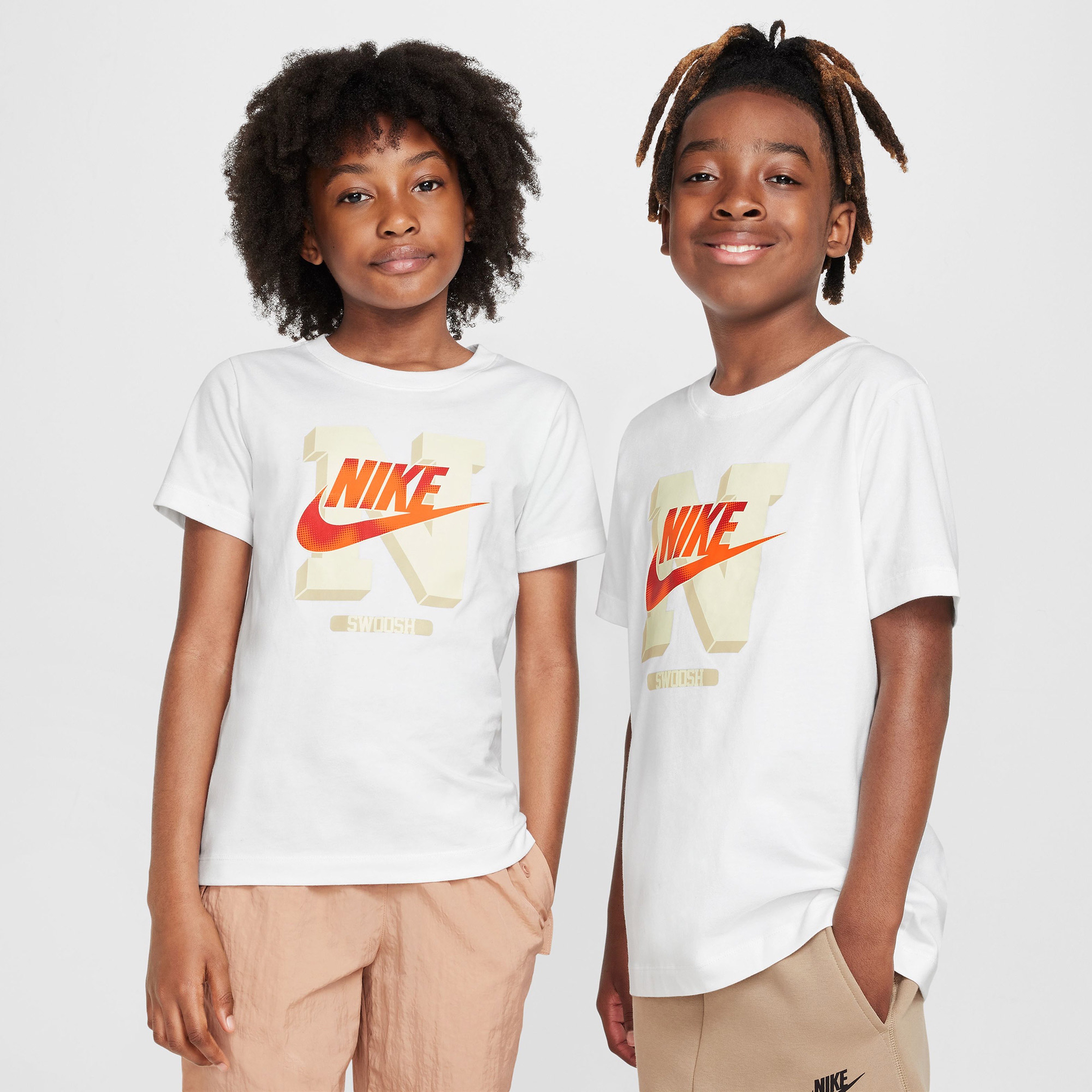 Nike Sportswear Çocuk Beyaz T-Shirt