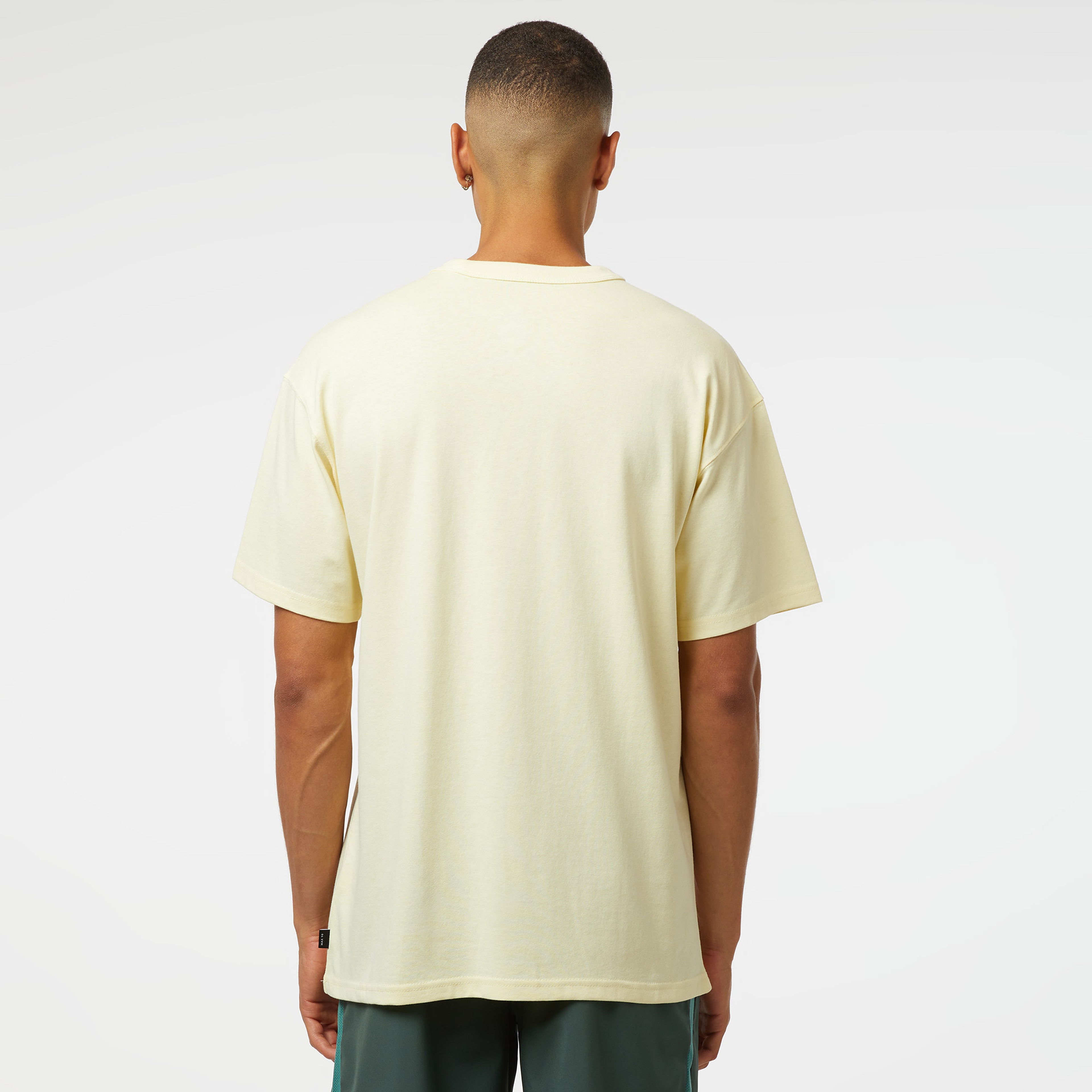 Nike Sportswear Premium Essentials Erkek Sarı T-Shirt