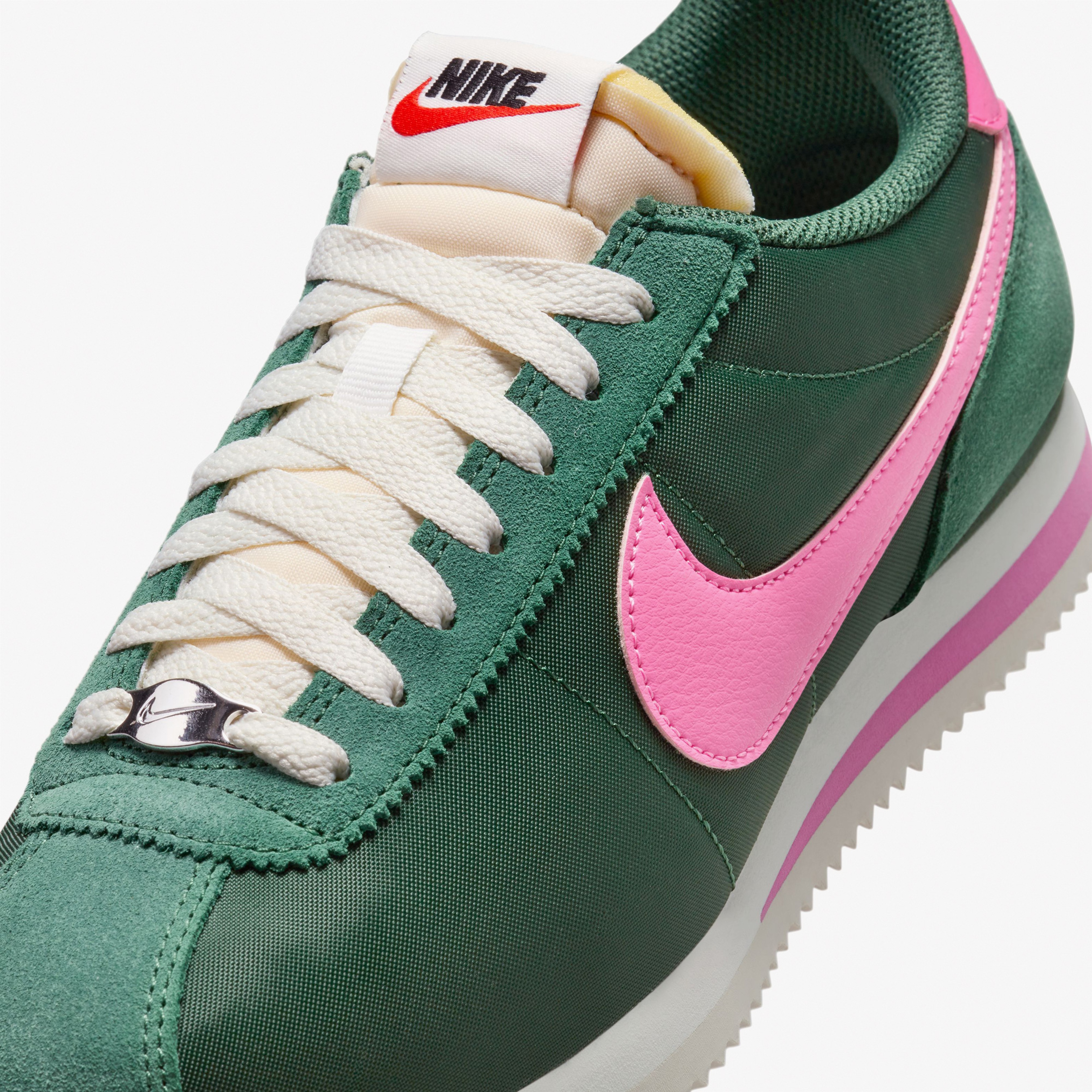 Nike Cortez Textile Kadın Yeşil Spor Ayakkabı