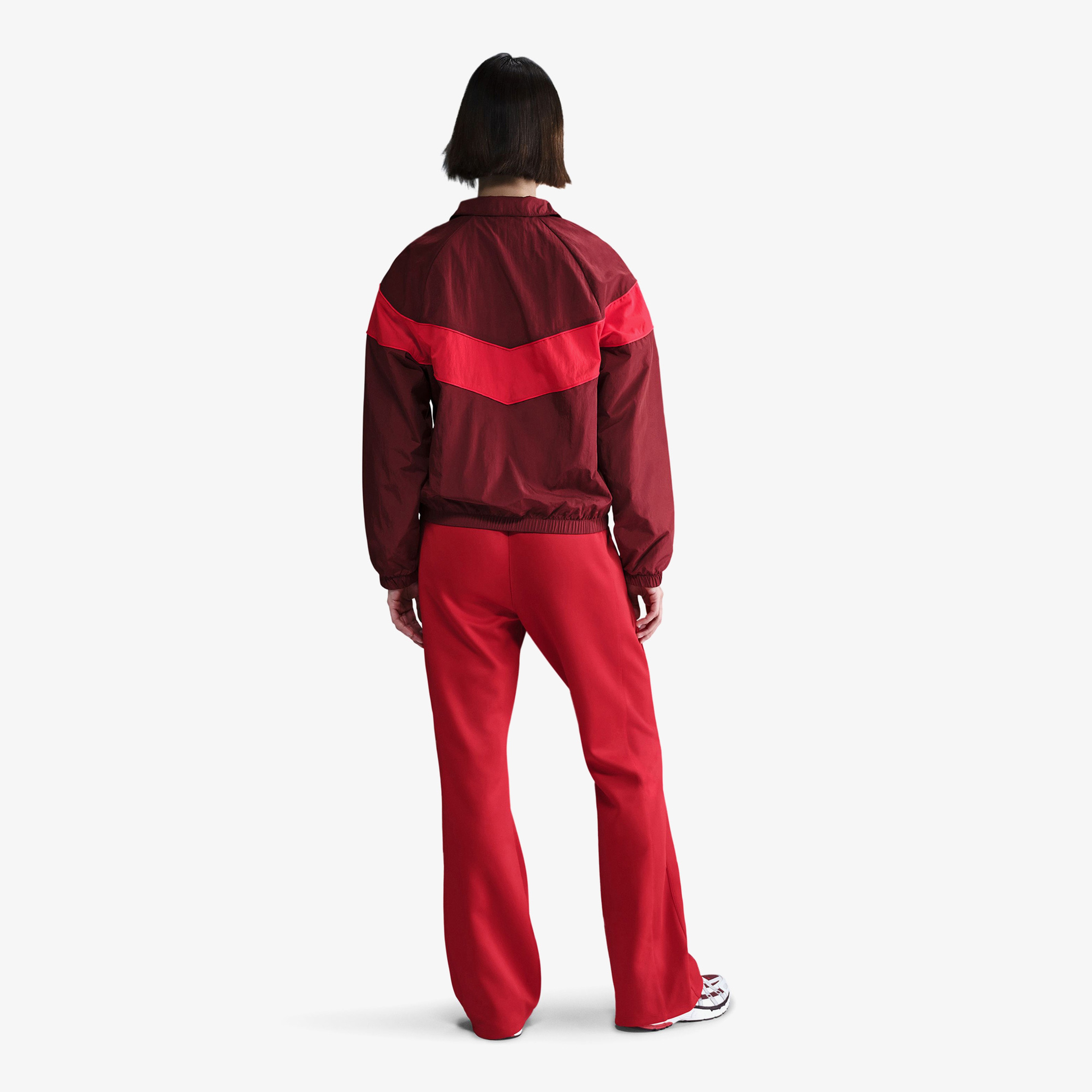 Nike Sportswear Windrunner Kadın Kırmızı Eşofman Altı