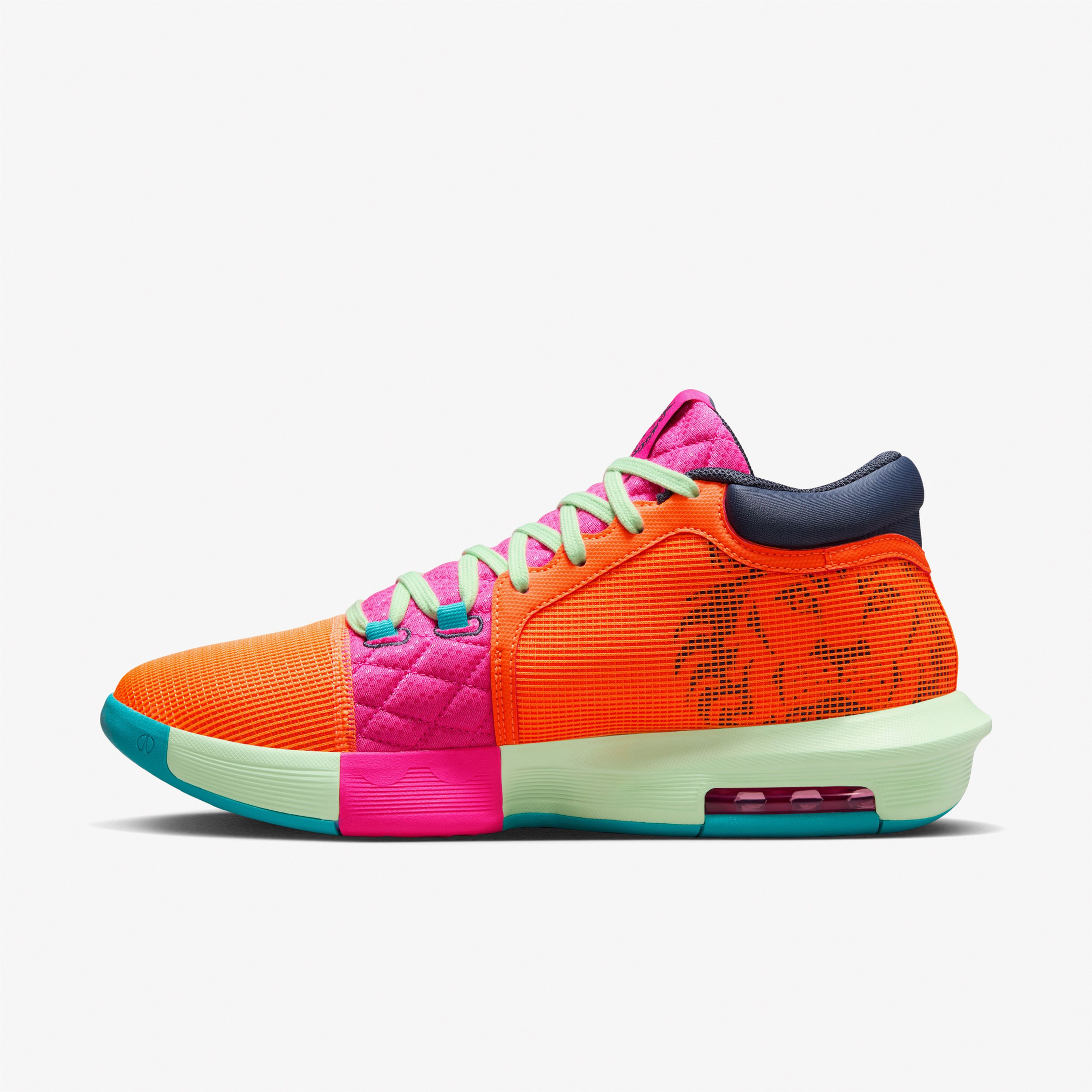 Nike LeBron Witness 8 Erkek Turuncu Spor Ayakkabı