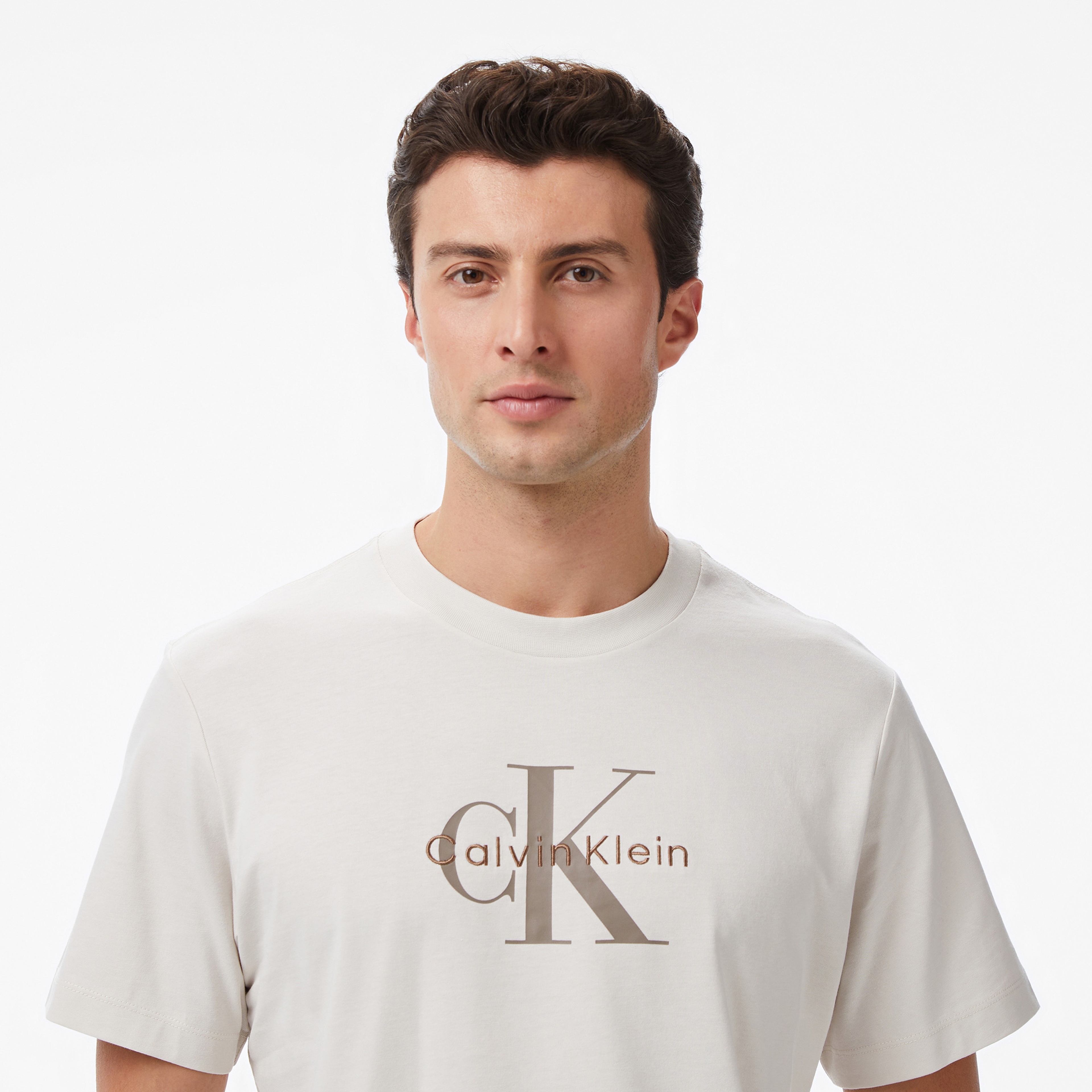 Calvin Klein Hero Monologo Erkek Beyaz T-Shirt