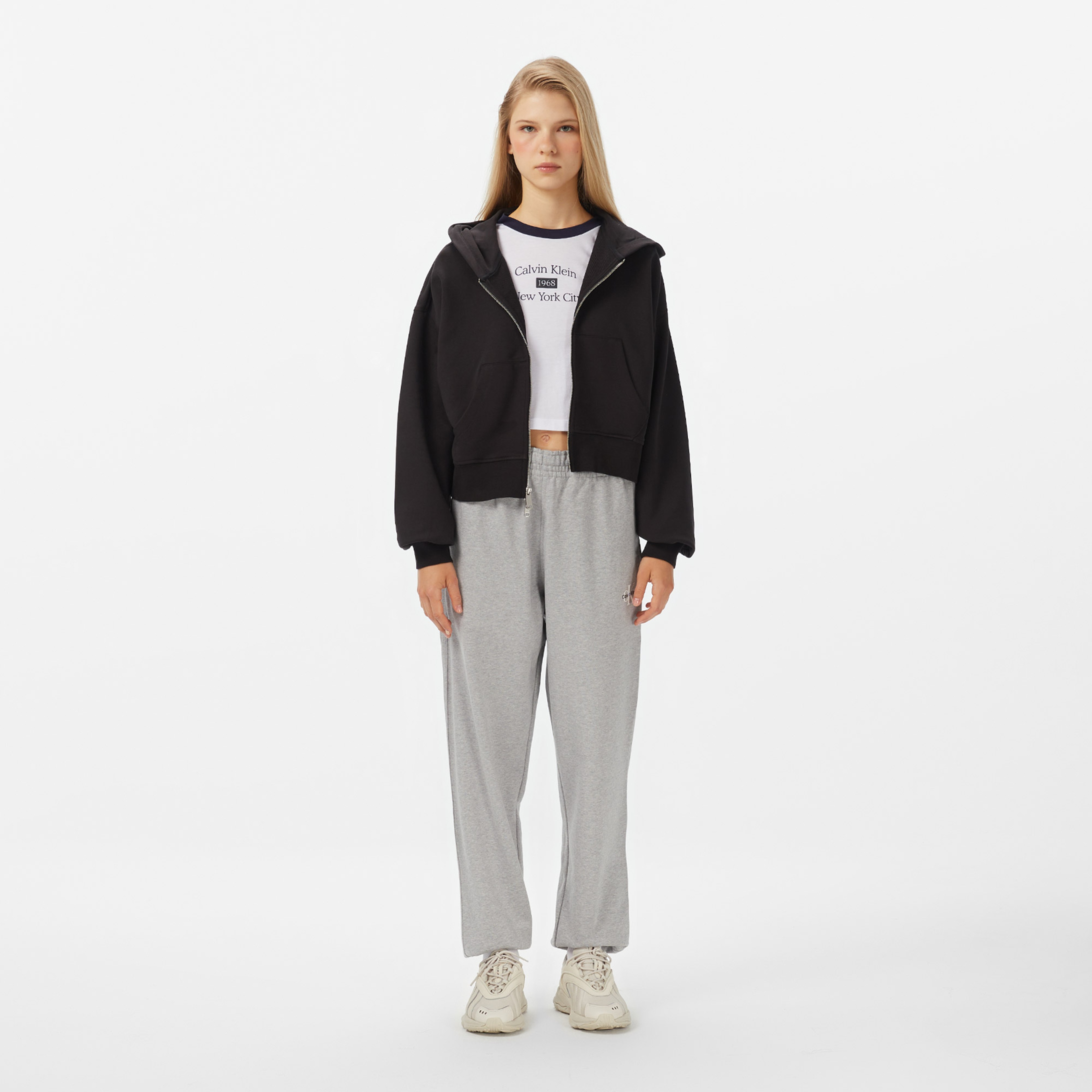 Calvin Klein French Terry Badge Logo Kadın Siyah Sweatshirt