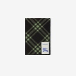 Burberry Tri Bar Wool Kadın Haki Atkı