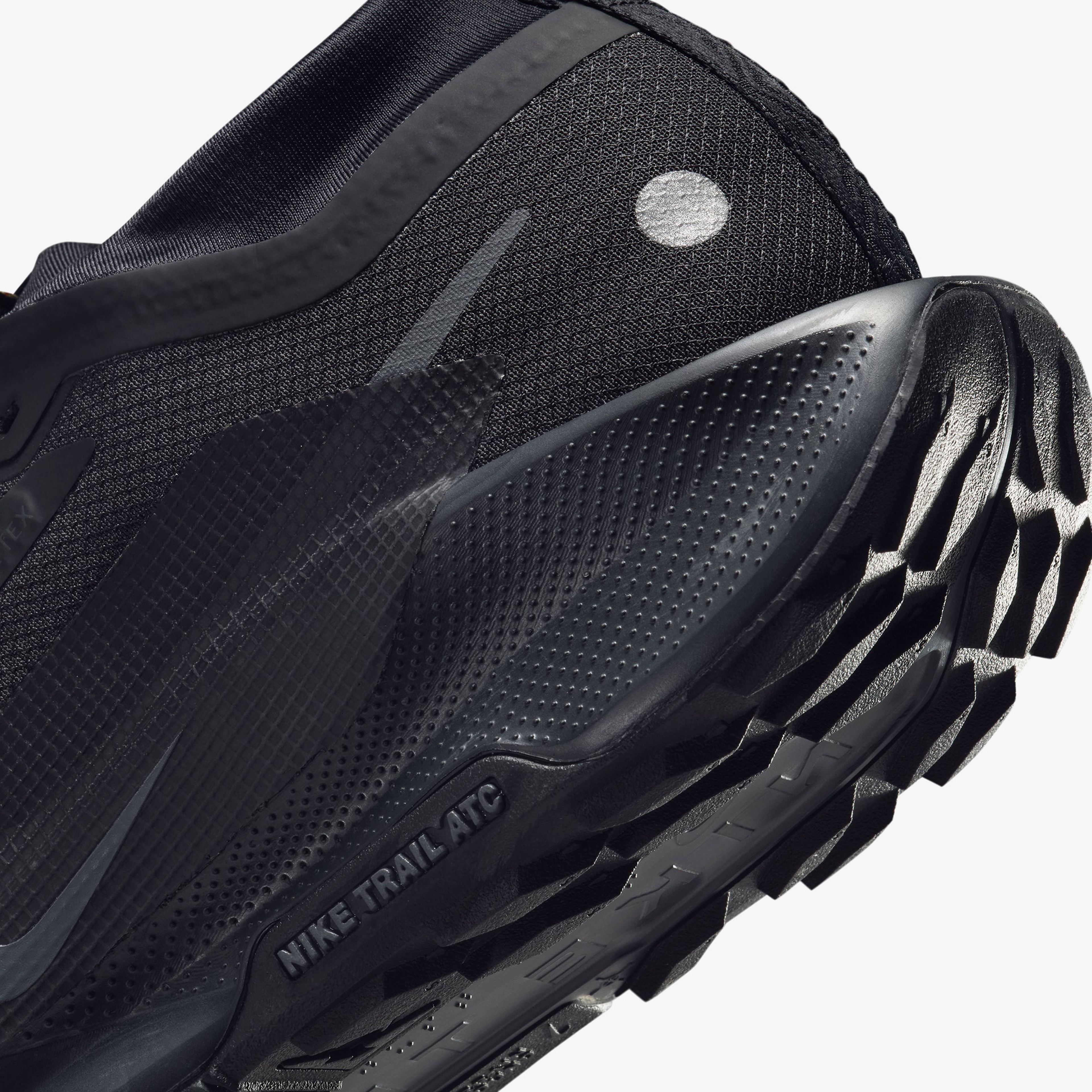 Nike Pegasus Trail 5 Gore Tex Erkek Siyah Koşu Ayakkabısı