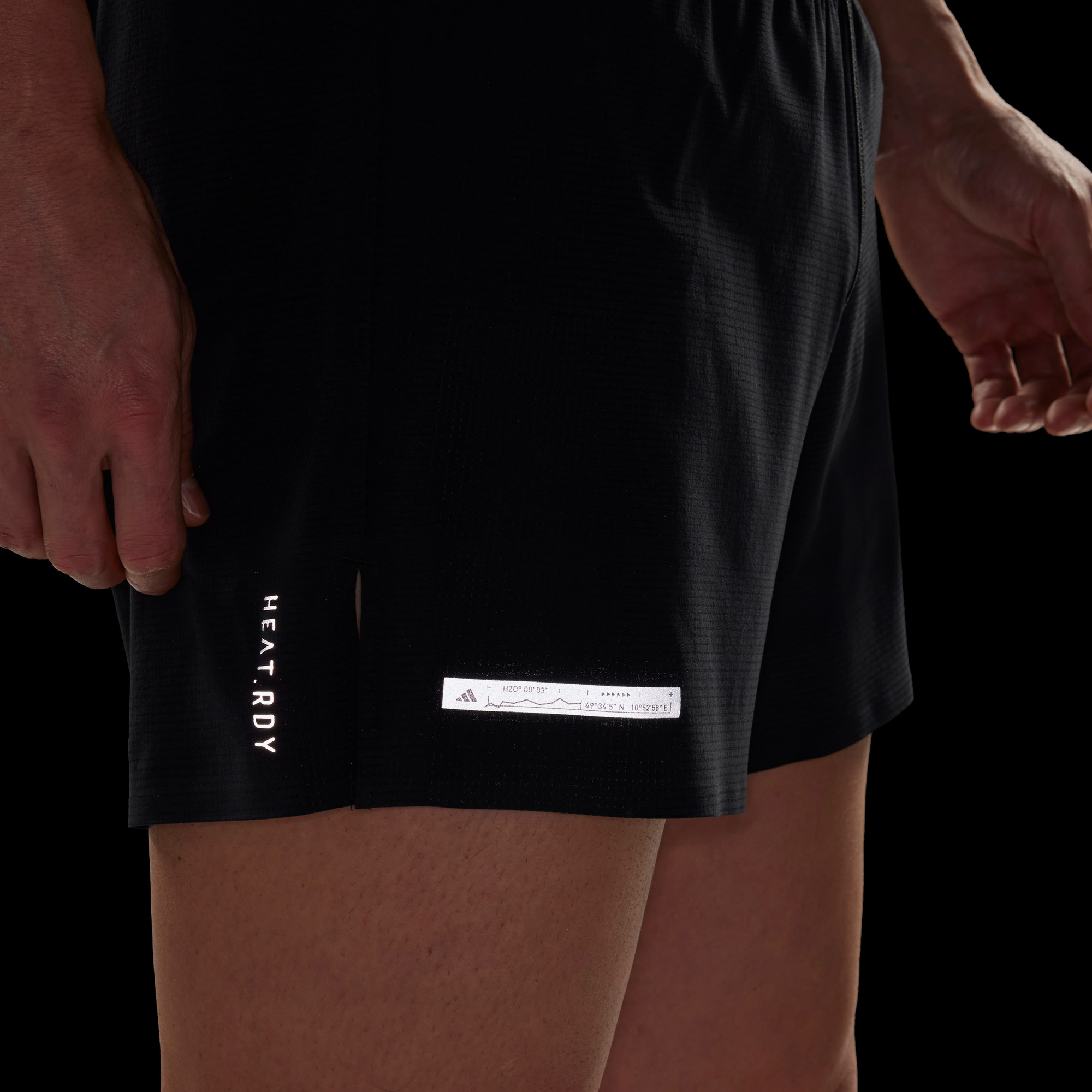 adidas Ultimate HEAT.RDY Erkek Siyah Koşu Şortu